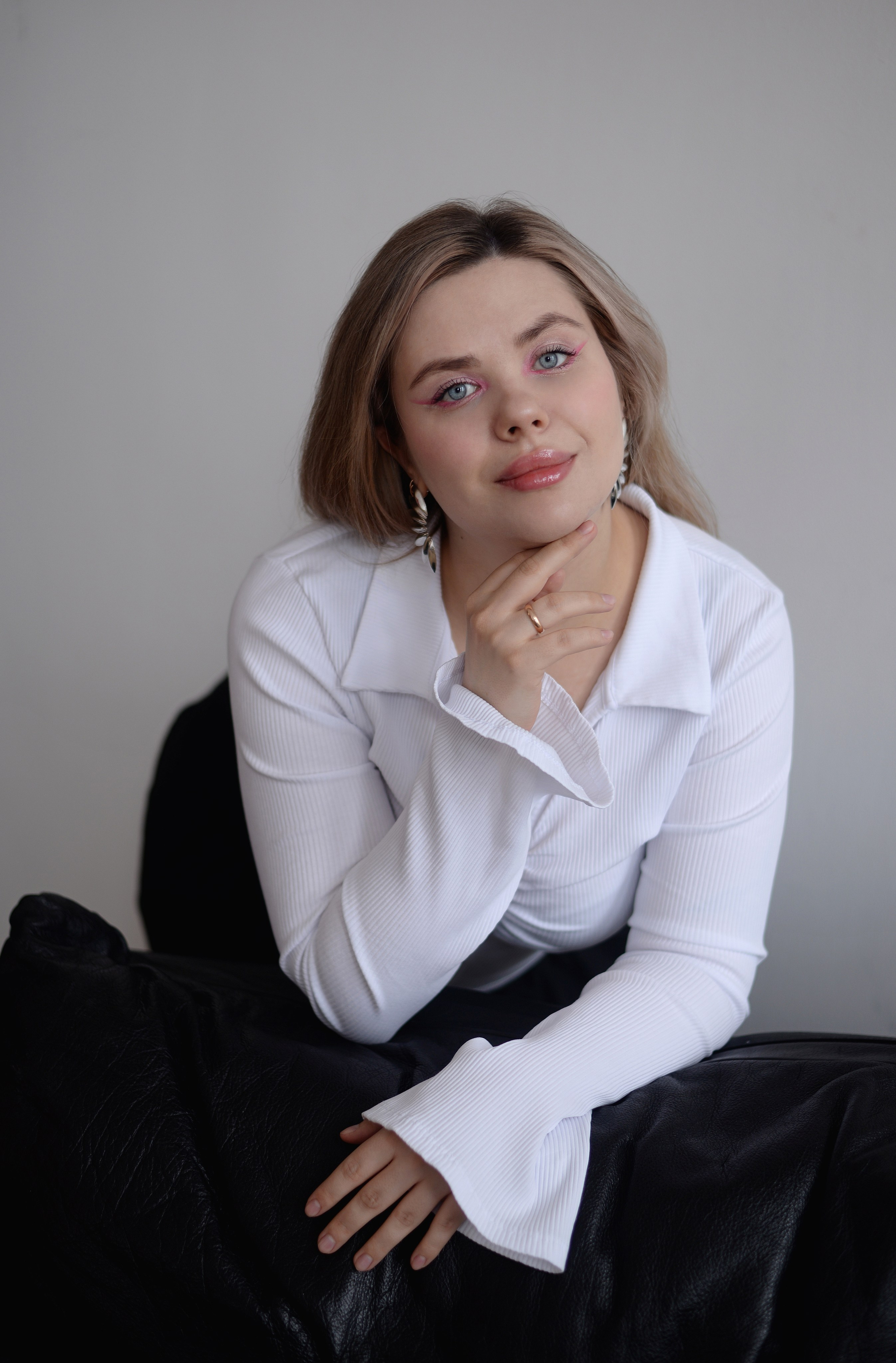 В студии. Фотограф Любовь Бузыкина