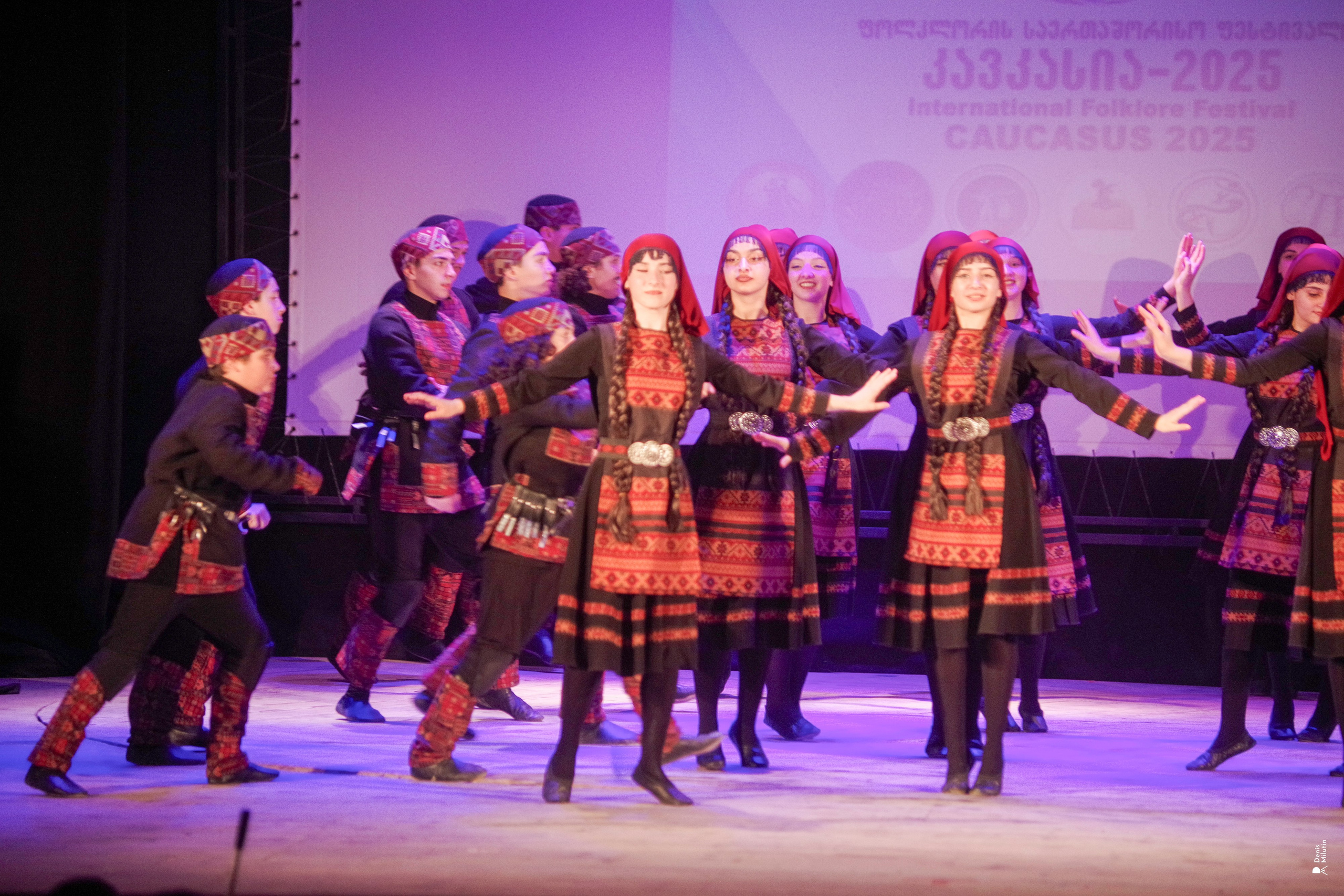 Танцы в прекрасном Они. Портретный фотограф Денис Милютин