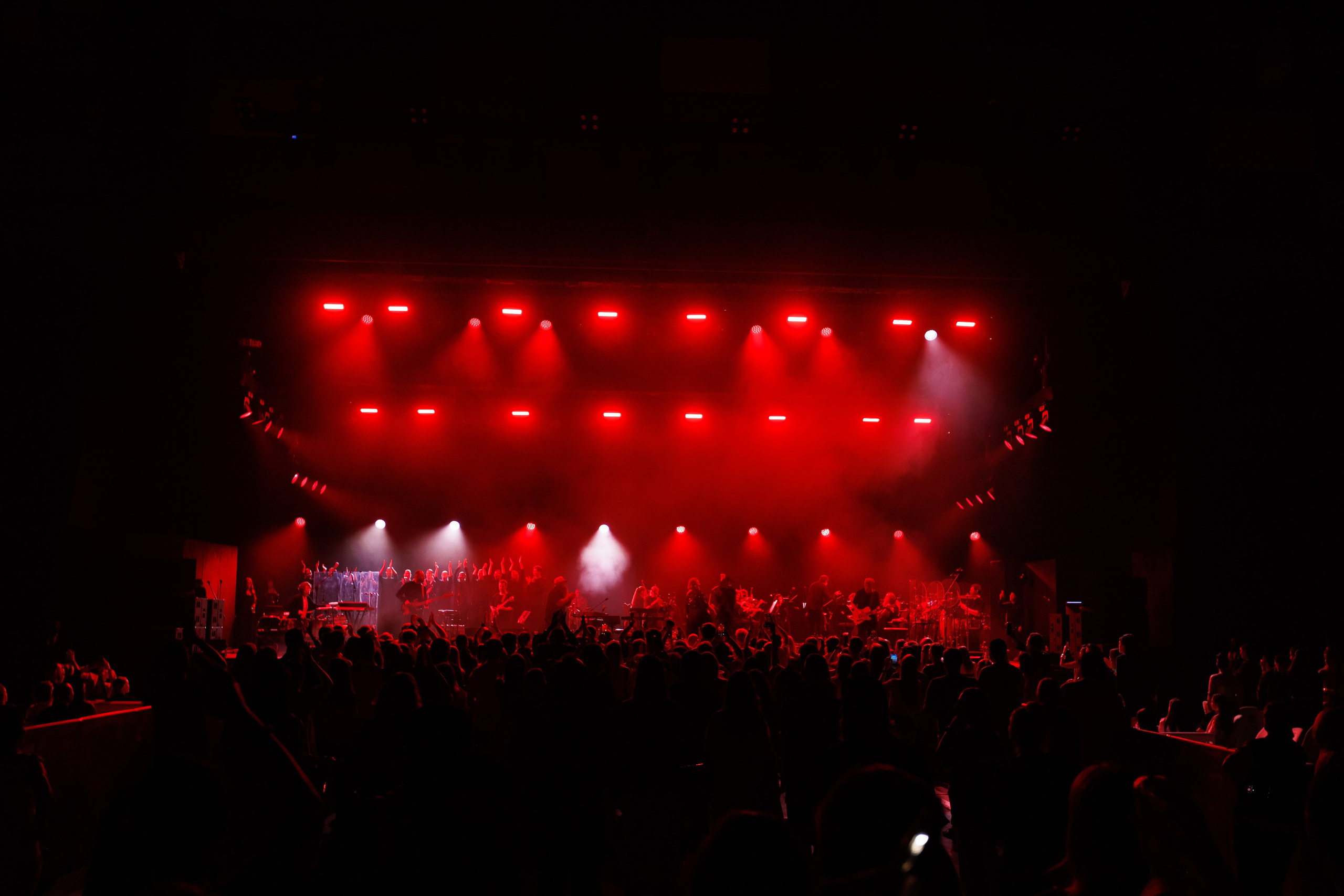 Concert Photography in Dubai — Anton Belyaev Live Performance. Evgen Yatsenko — Photographer in Dubai