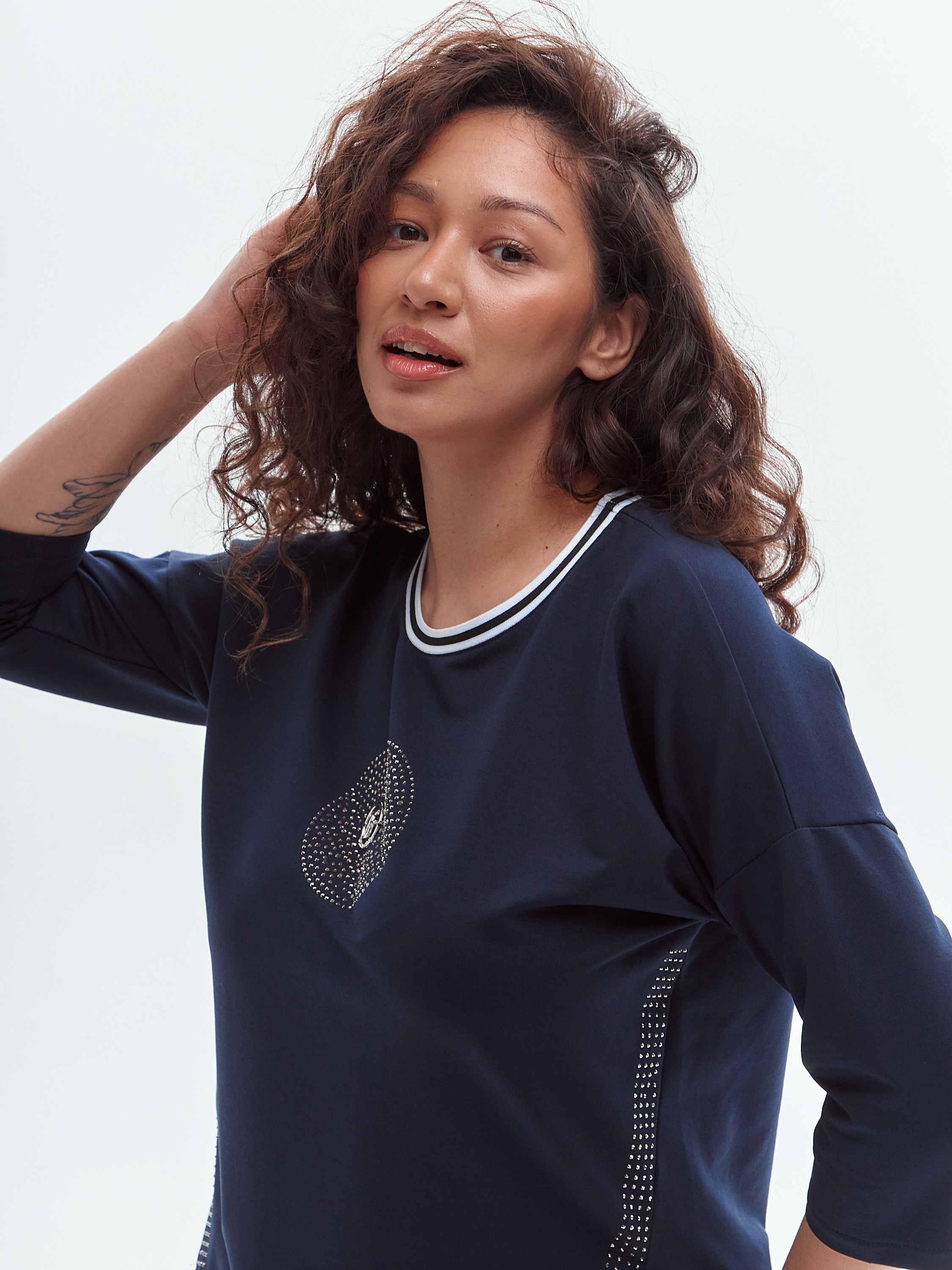 ЮЛЯ +SIZE. Продающий контент для маркетплейсов и e-commerce «под ключ»