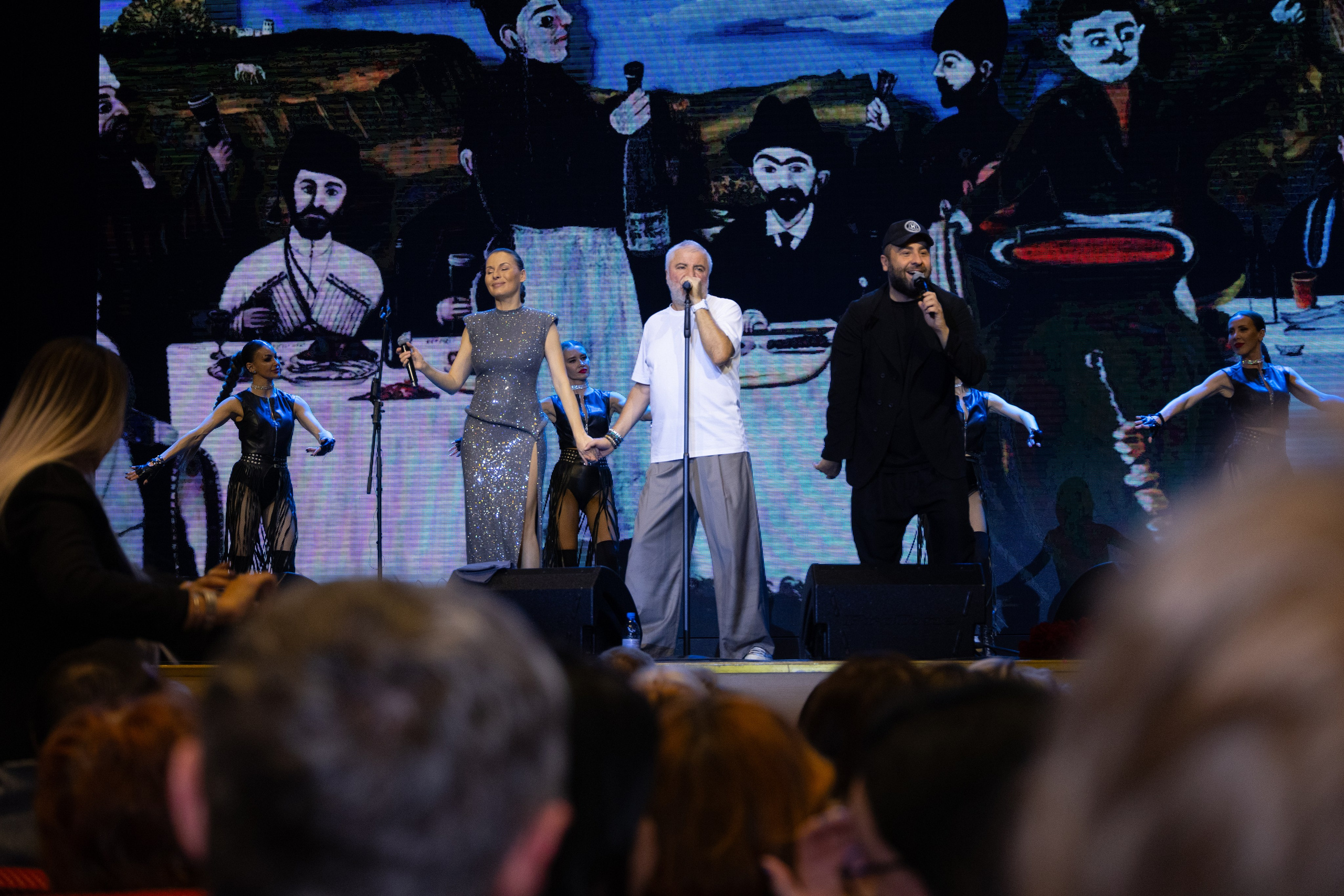 Сосо Павлиашвили КРАСНОЯРСК. Фотограф Красноярск съемки лавстори, фотосессия в студии, портретная съемка, творческие фотосессии