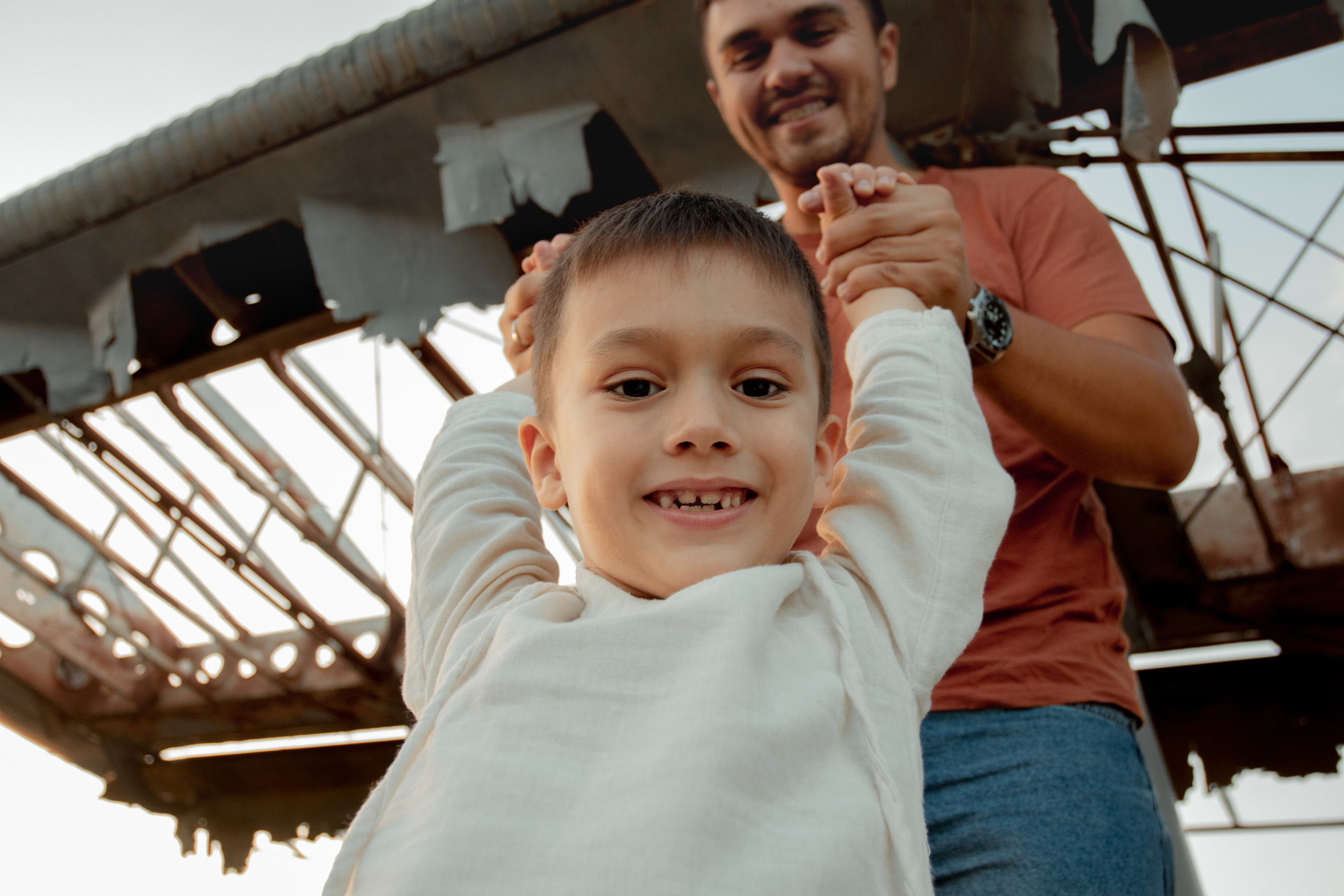 Папа и сын. Главная