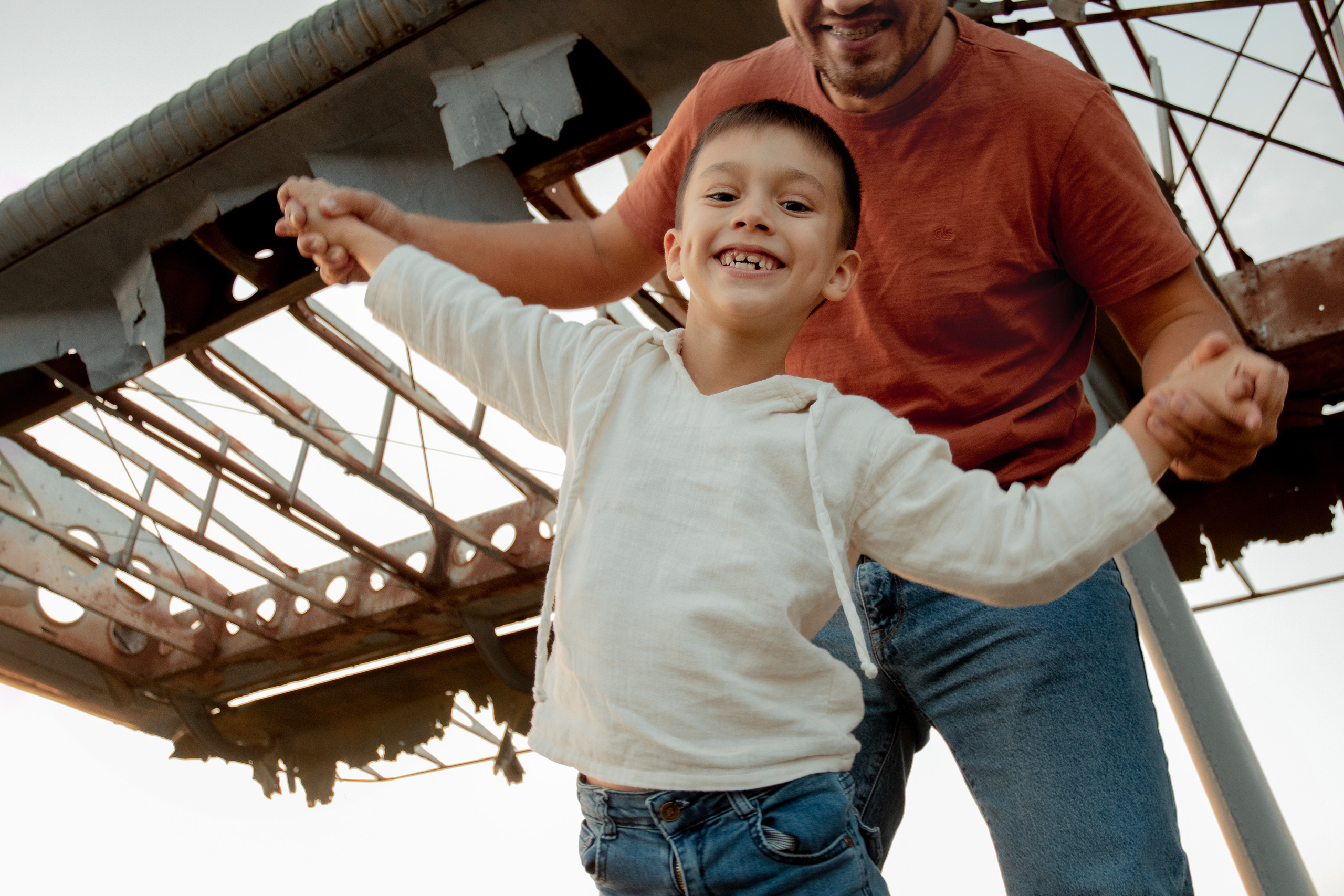 Папа и сын. Главная