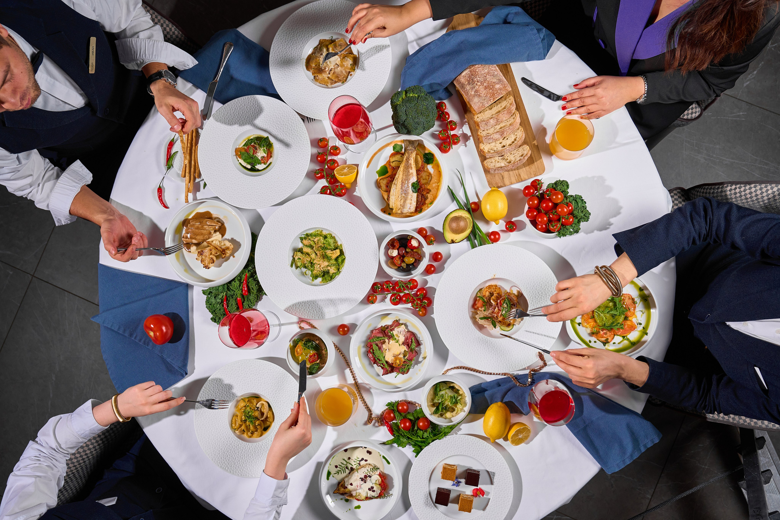 COSMOS ITALY — СЪЕМКА МЕНЮ