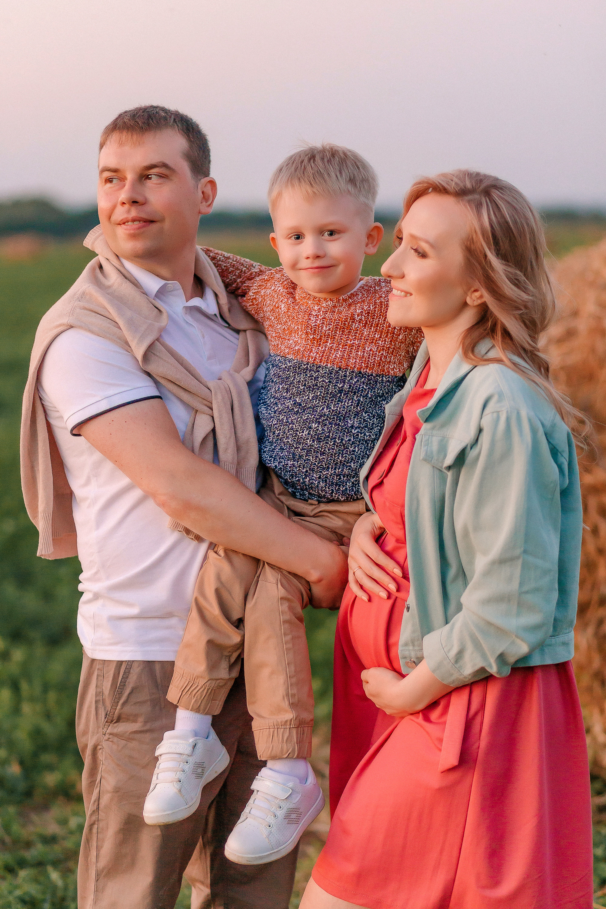 Семейная фотосессия на природе. Фотограф в Чебоксарах Ситулина Наталья