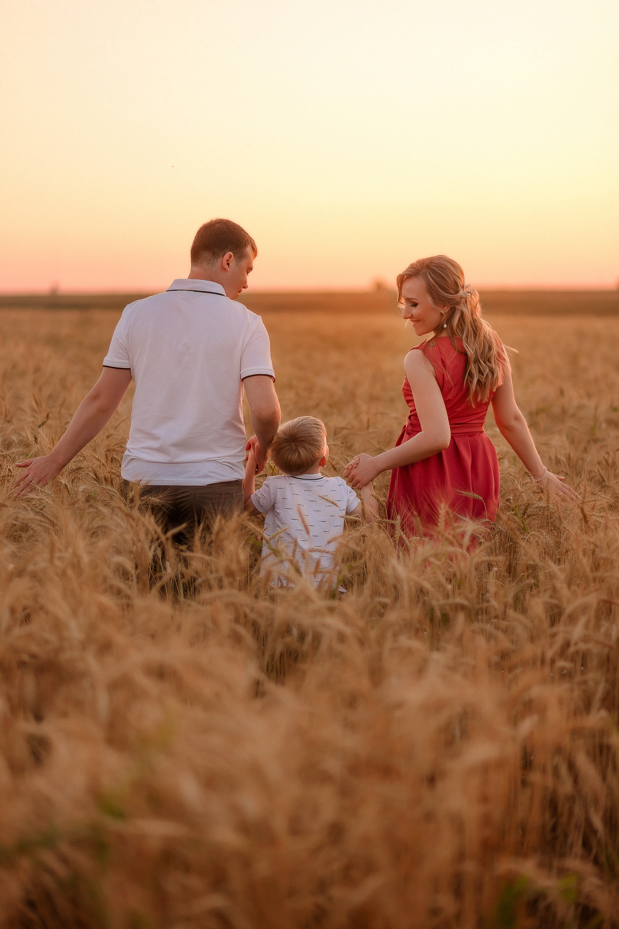 Семейная фотосессия на природе. Фотограф в Чебоксарах Ситулина Наталья