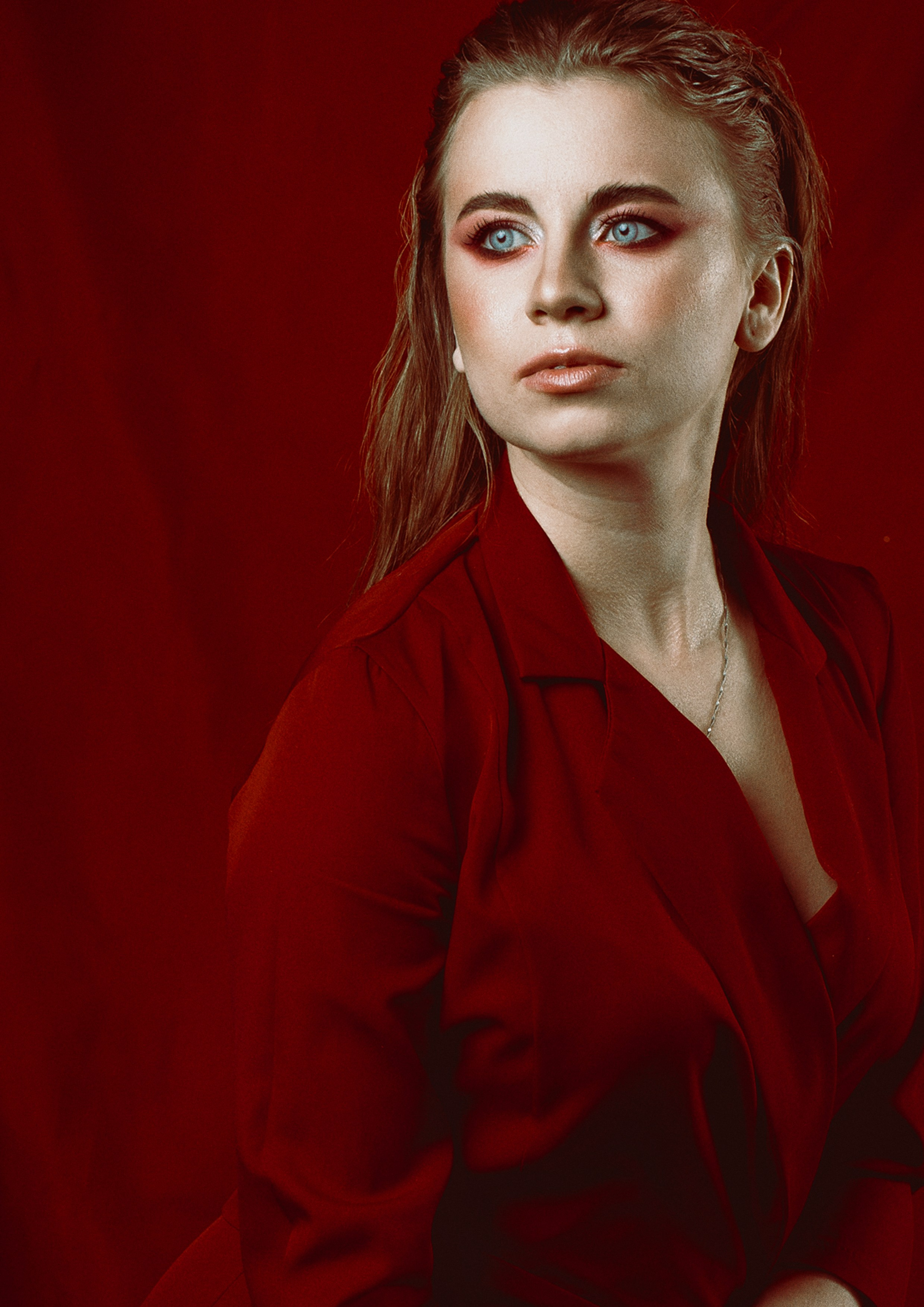 Фотосессия в красном для Дарьи