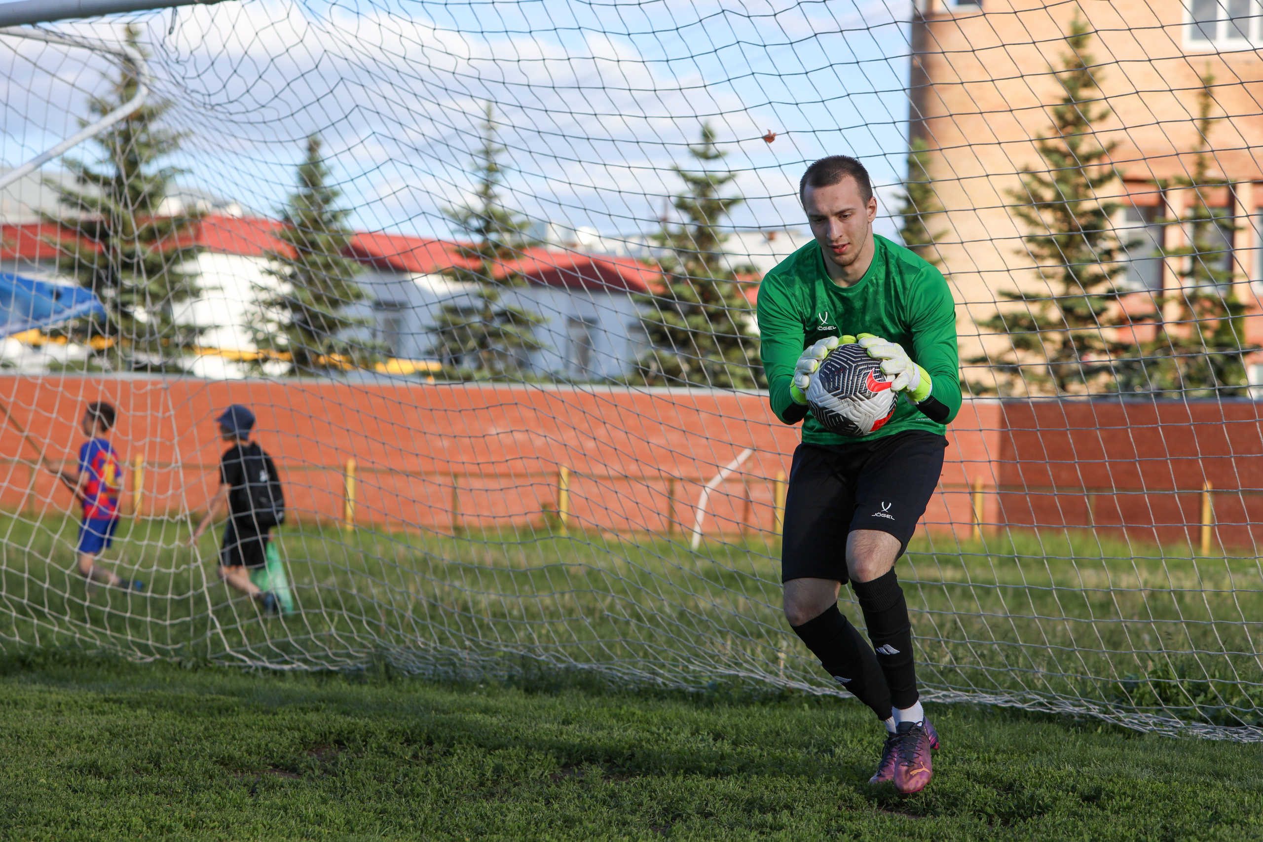 Чайка — Торпедо. Взрослое первенство города по футболу. Спортивный фотограф в Самаре