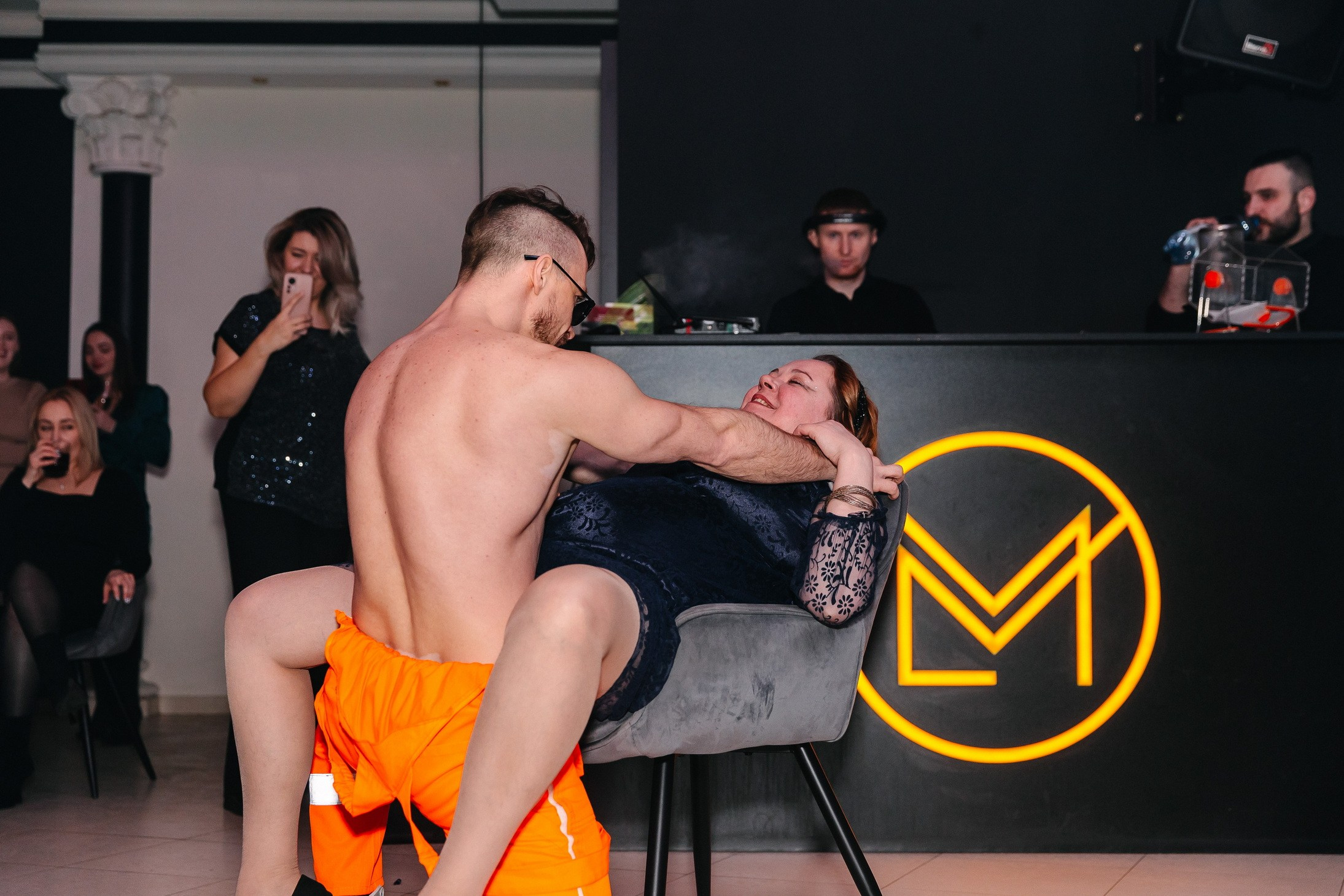 8 марта в лаунж-баре Major 2024. Свадебный, семейный и детский фотограф в Калининграде Елена Кравцова