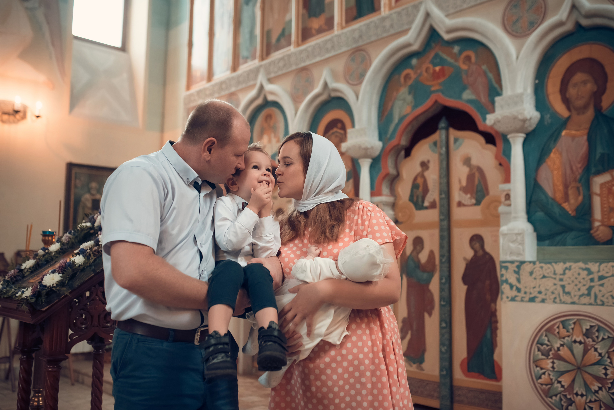 Таинство Крещения Церковь иконы Божией матери Всецарица. Семейный фотограф Олеся Батурина Рязань