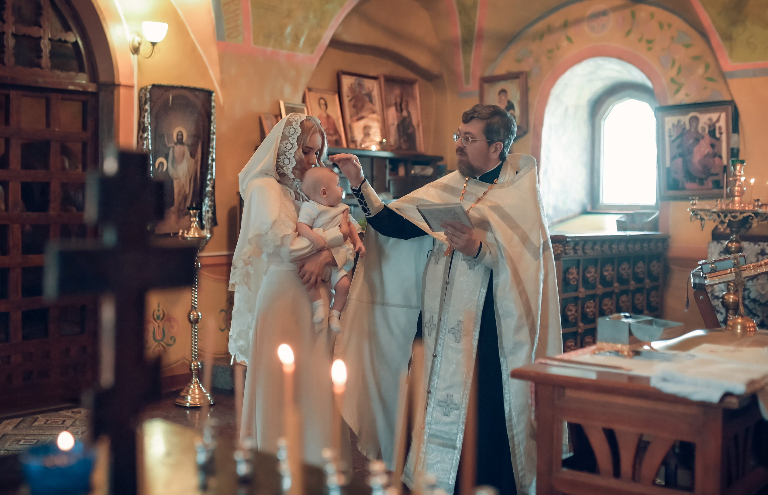 Таинство Крещения Спасо-Преображенский храм (Спаса на Яру). Семейный фотограф Олеся Батурина Рязань