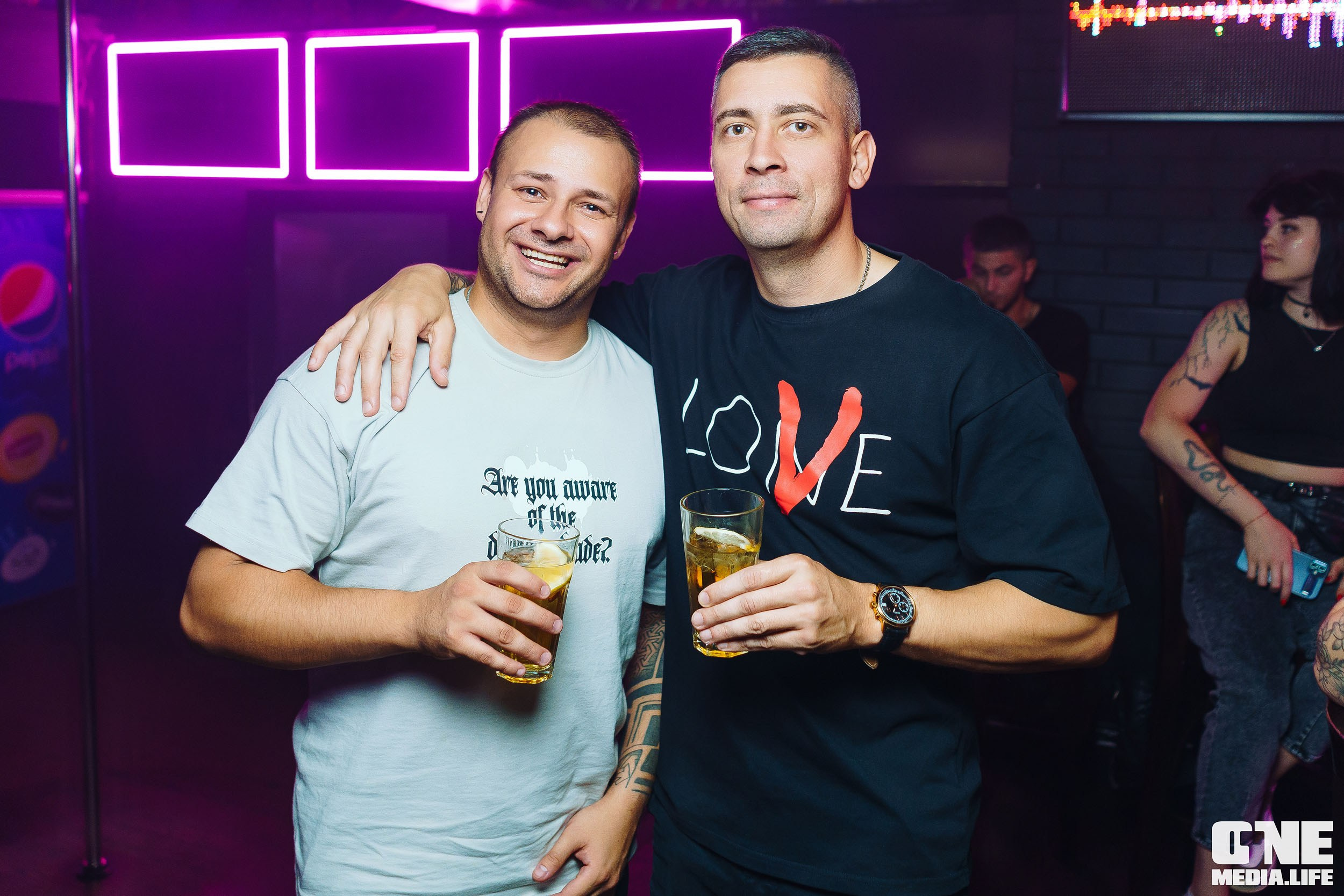 Фоторепортаж из бара XxxX. One Media Life: фоторепортажи, фотоотчеты с мероприятий и заведений