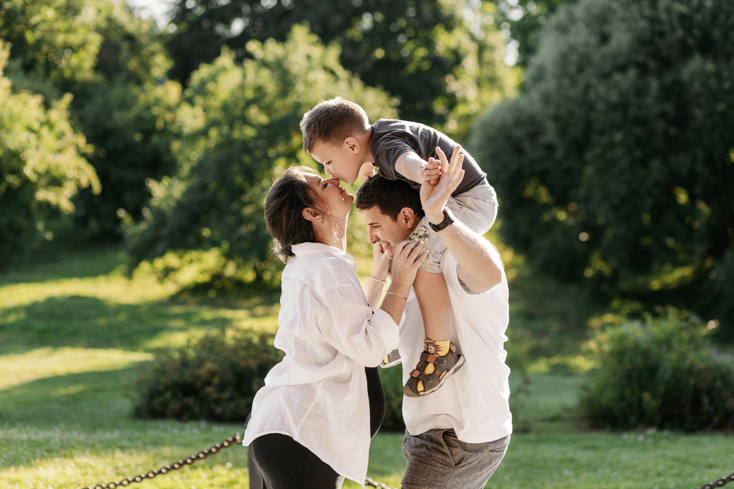 Семейная фотосессия в парке Коломенское. Портретный и семейный фотограф в Москве Мария Рослякова