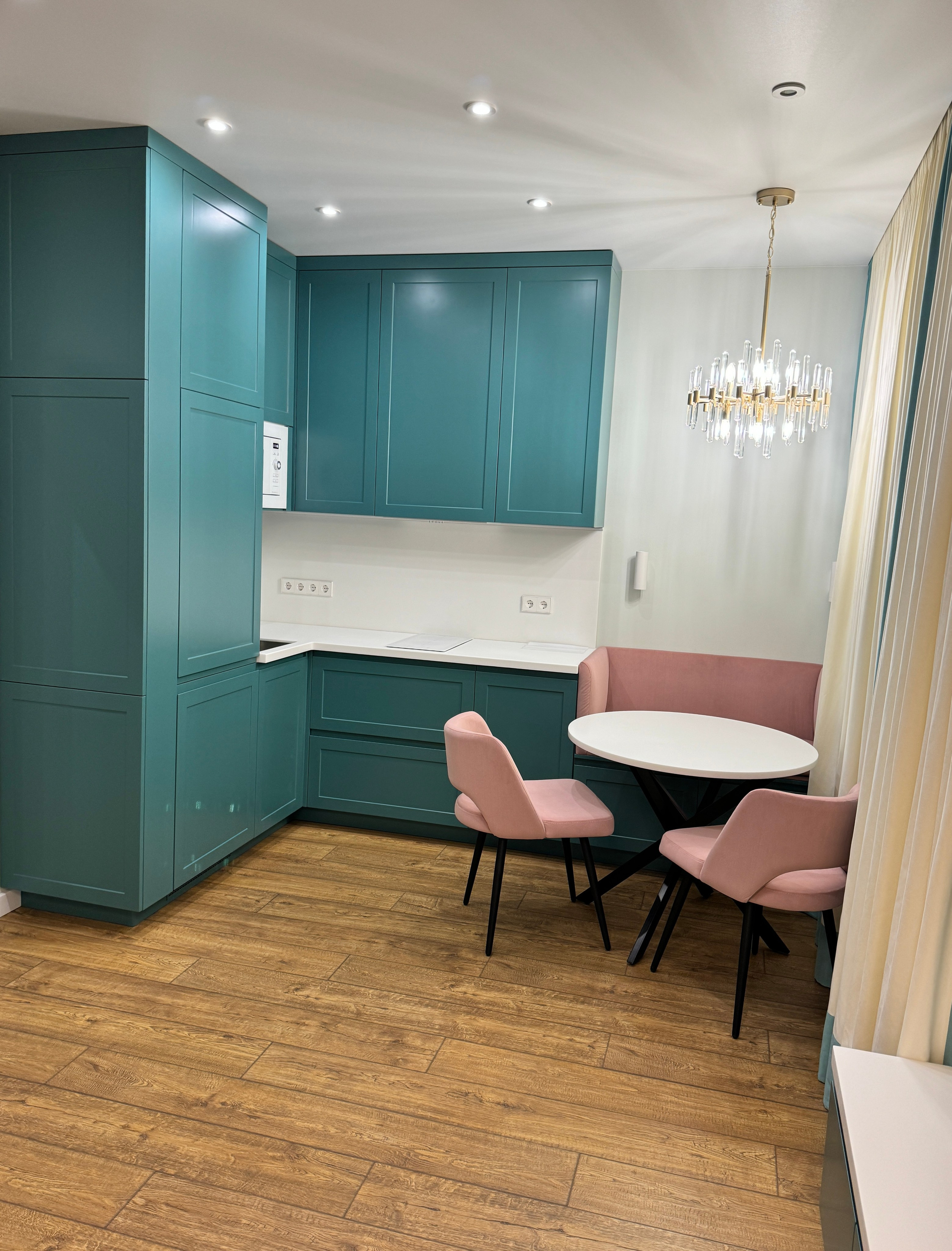 Квартира на Аминьевском 40 м². Ремонты премиум-класса 1 S T . G R E A T . P R O