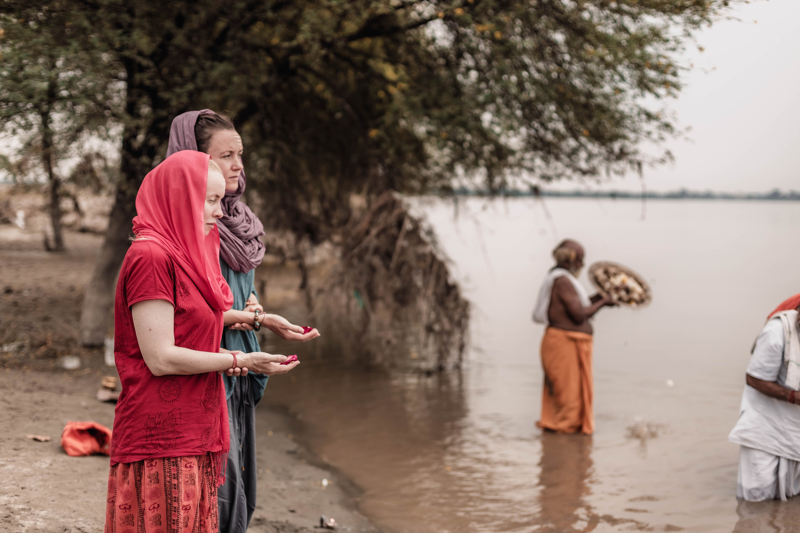 Pitri Paksha yagyas & poojas Devraha Baba ji ashram. Mariam Bagdasaryan
