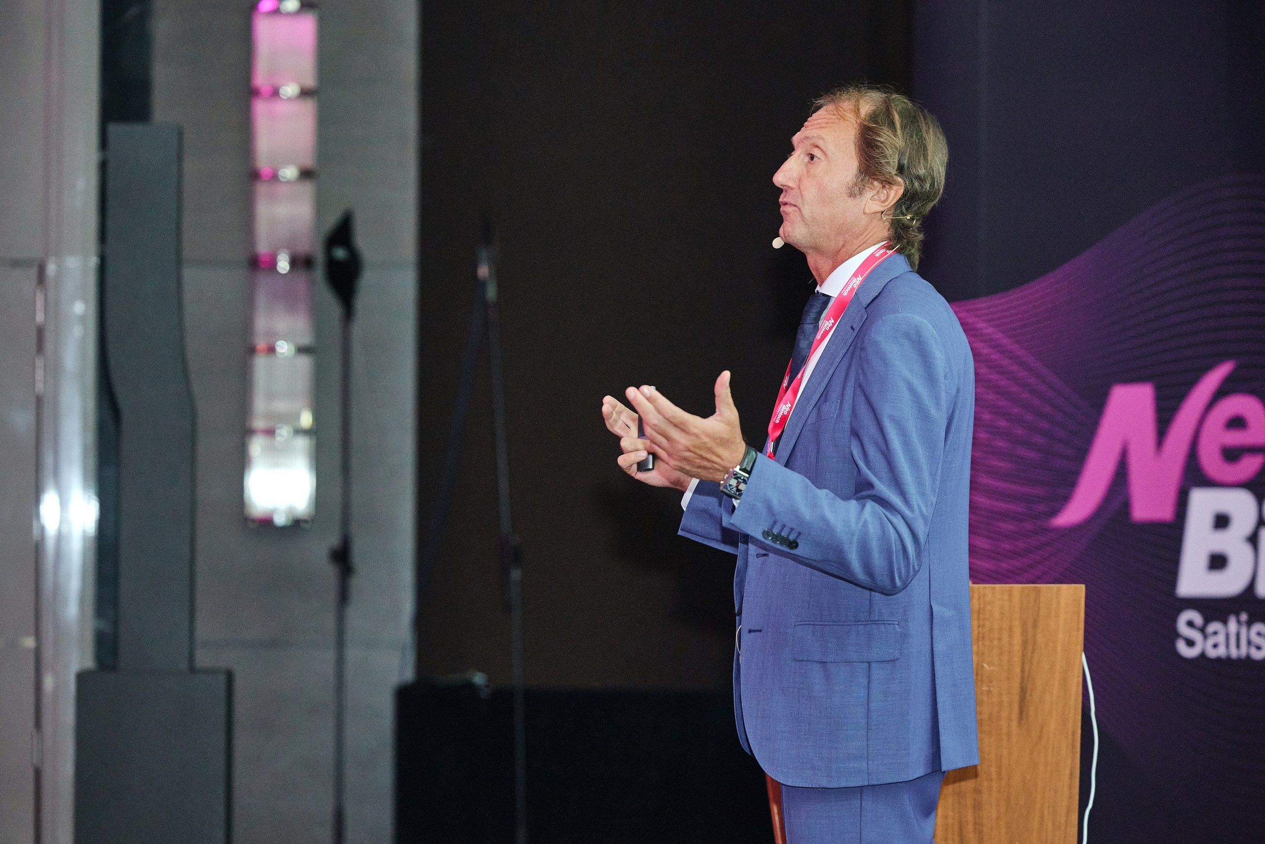 Конгресс имплантологов Neo Biotech 2025. Антон Артюшин, портретный фотограф. Москва