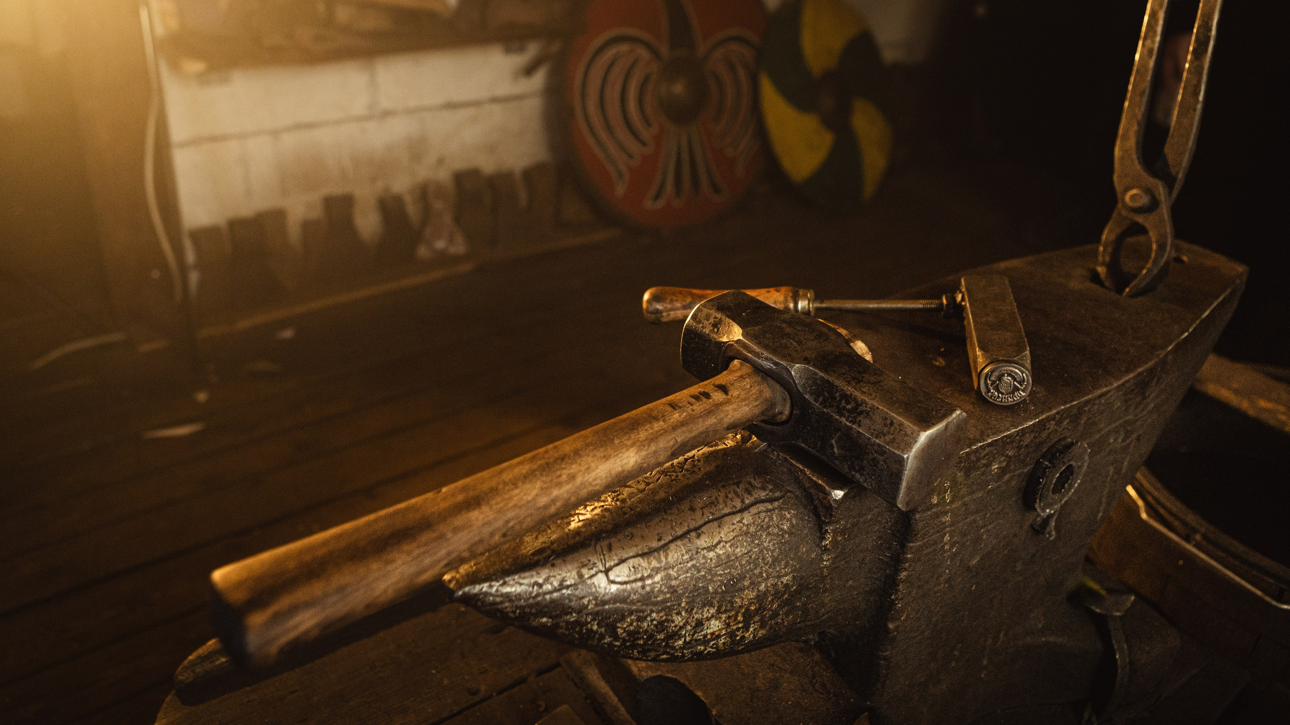 Медвежья сталь. Репортажный фотограф в Перми Денис Голдобин