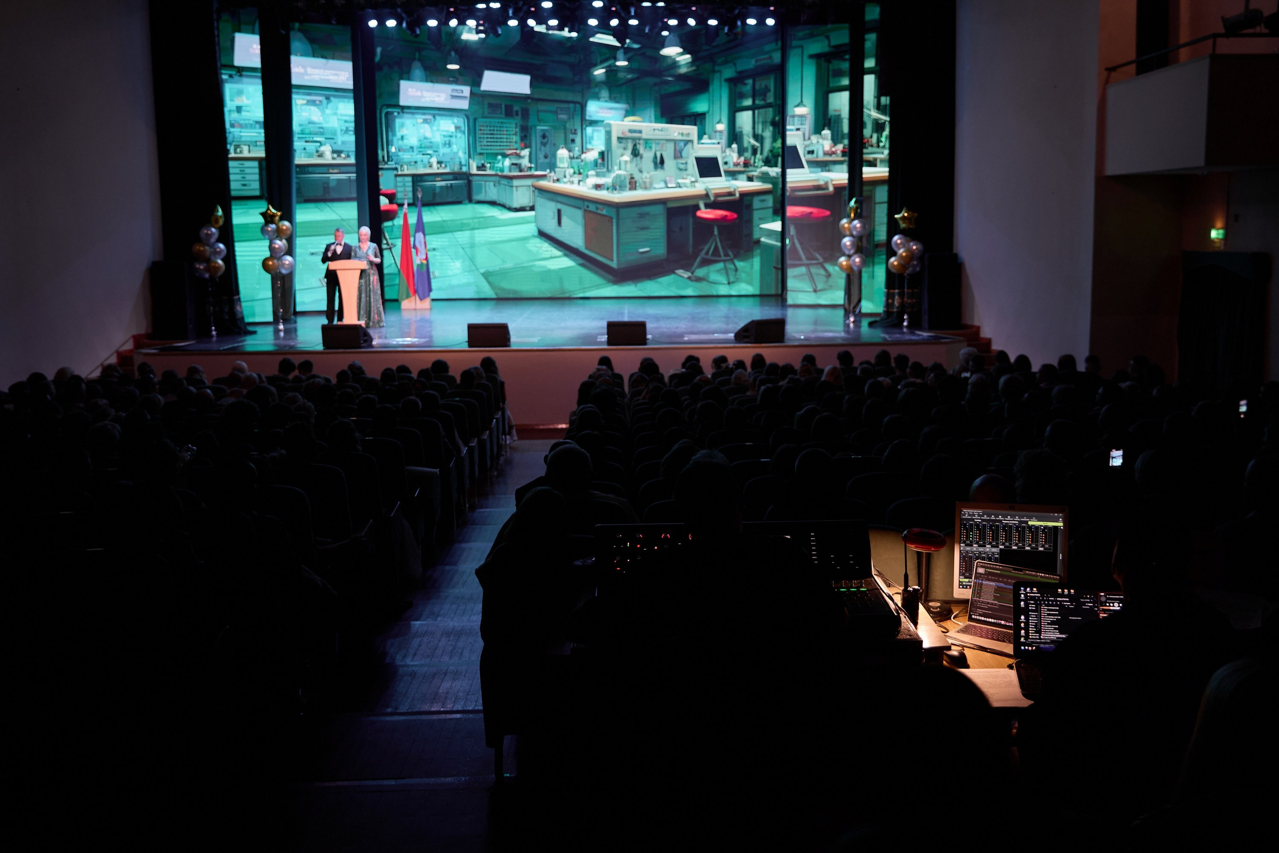 Выпускной. Свадебный фотограф в Минске в Москве в РБ Анатолий Полишко