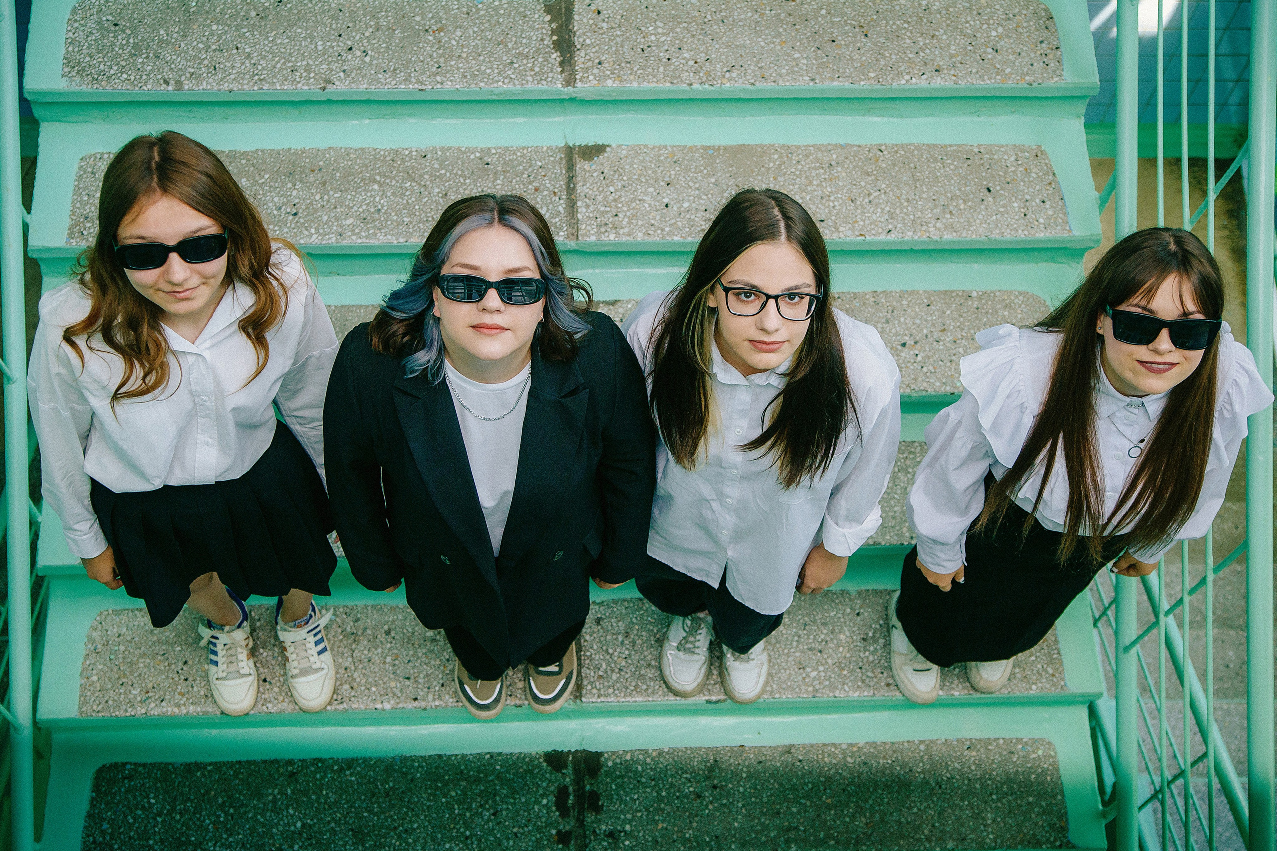 Выпускные альбомы групповые фотографии Искитим Бердск Новосибирск. Выпускные альбомы Искитим, Бердск и Новосибирск Крюкова Елена