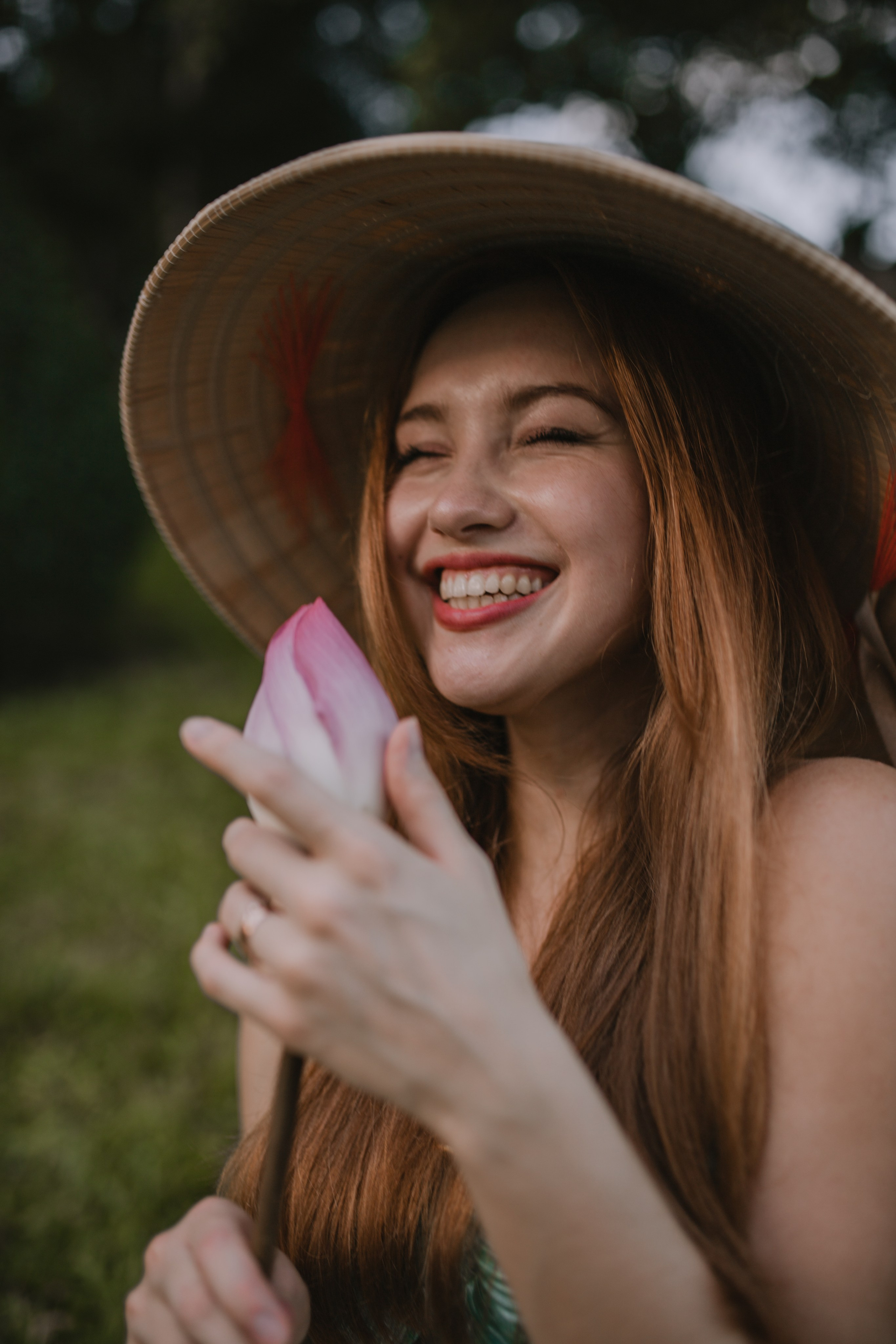 Елизавета на улицах Вьетнама. Главная