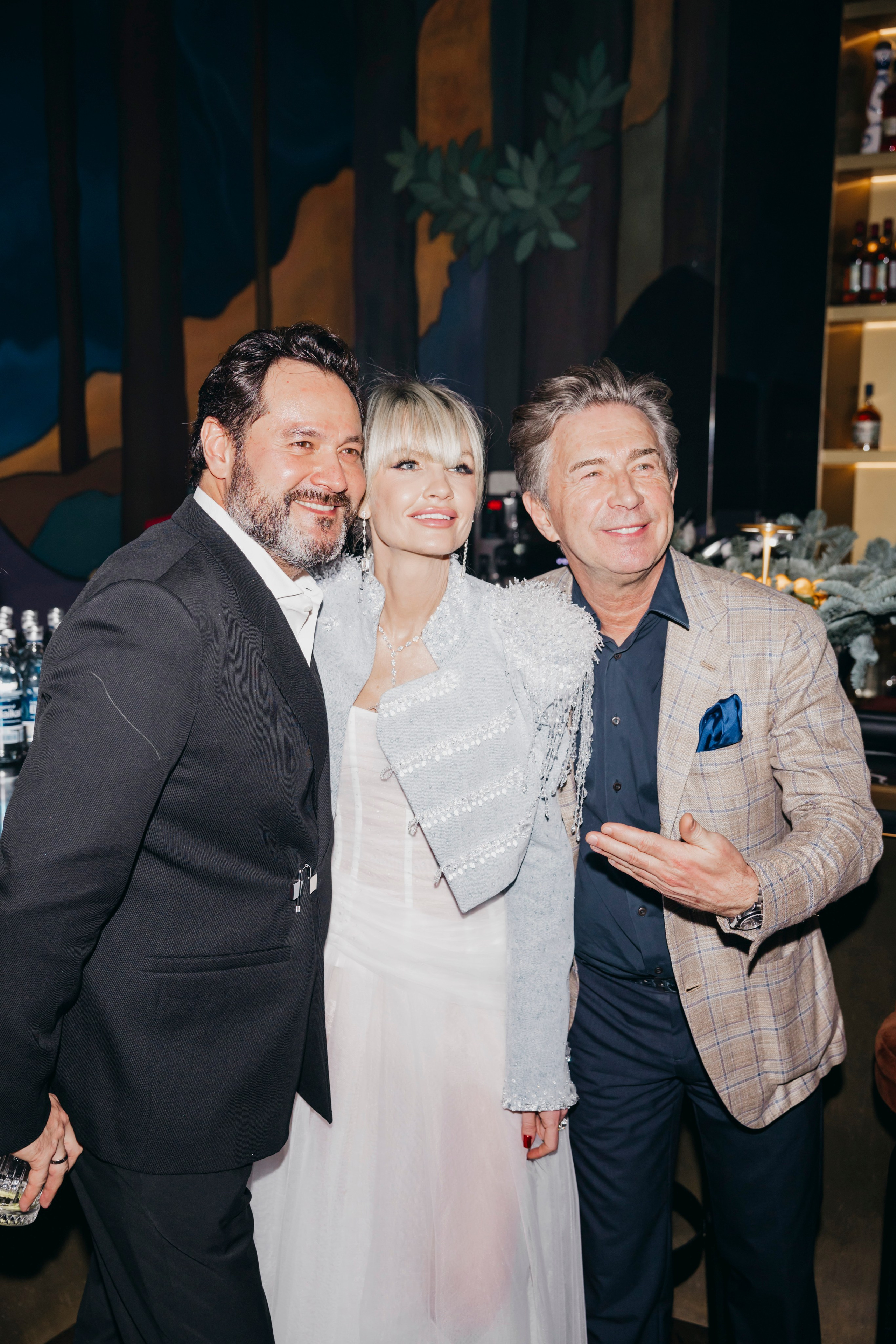 Эльдар Абдразаков, Яна Раскавалова и Валерий Сюткин на Снежном коктейле Яны Раскаваловой