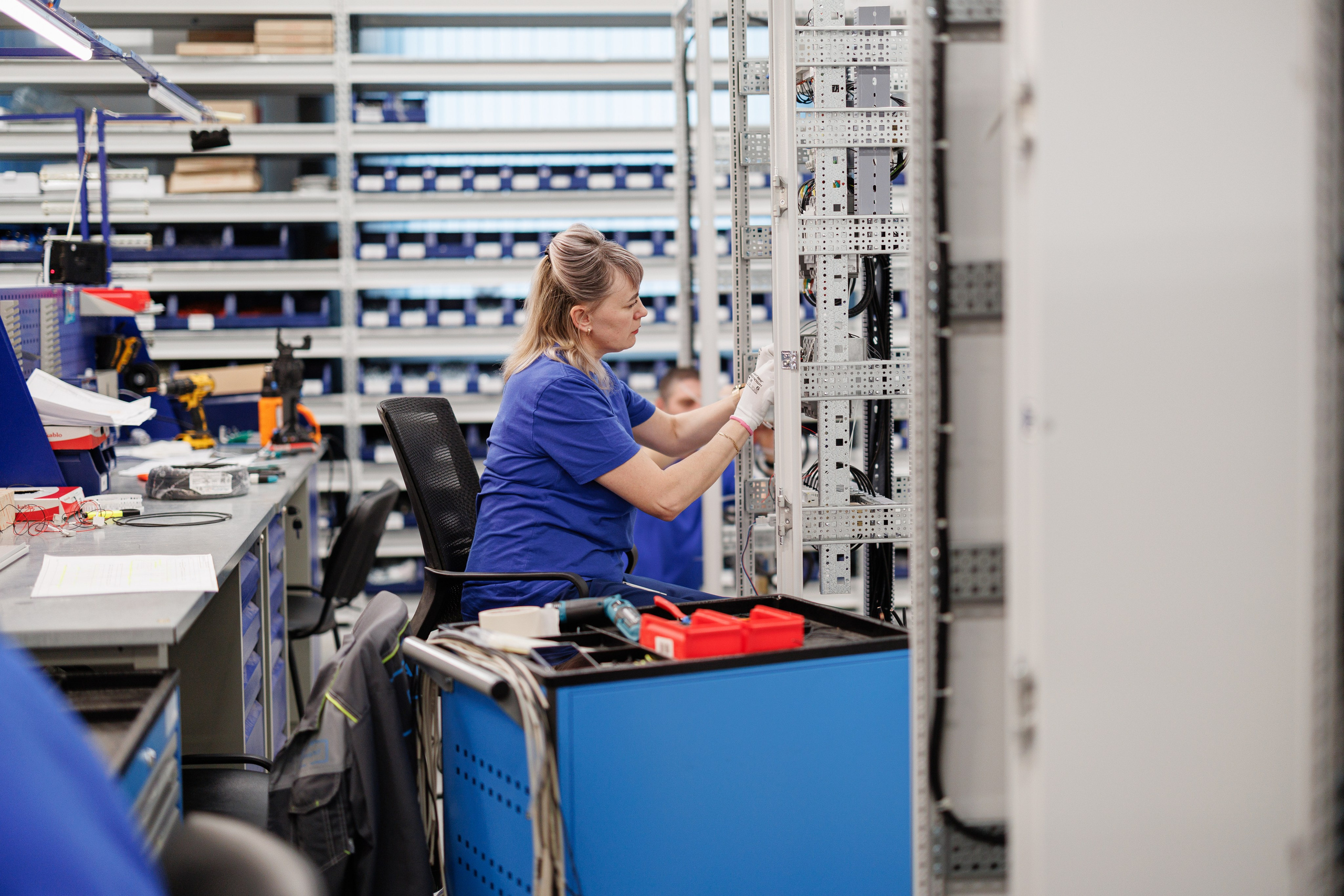 Вольтаг — Экскурсия по производству. Контент для бизнеса в Екатеринбурге Полдень Медиа