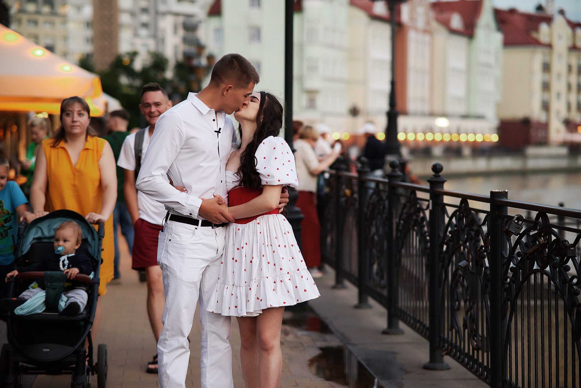Съемка предложения руки и сердца в Калининграде. Фотосъемка и видеосъемка в Калининграде Liveemotion.pro