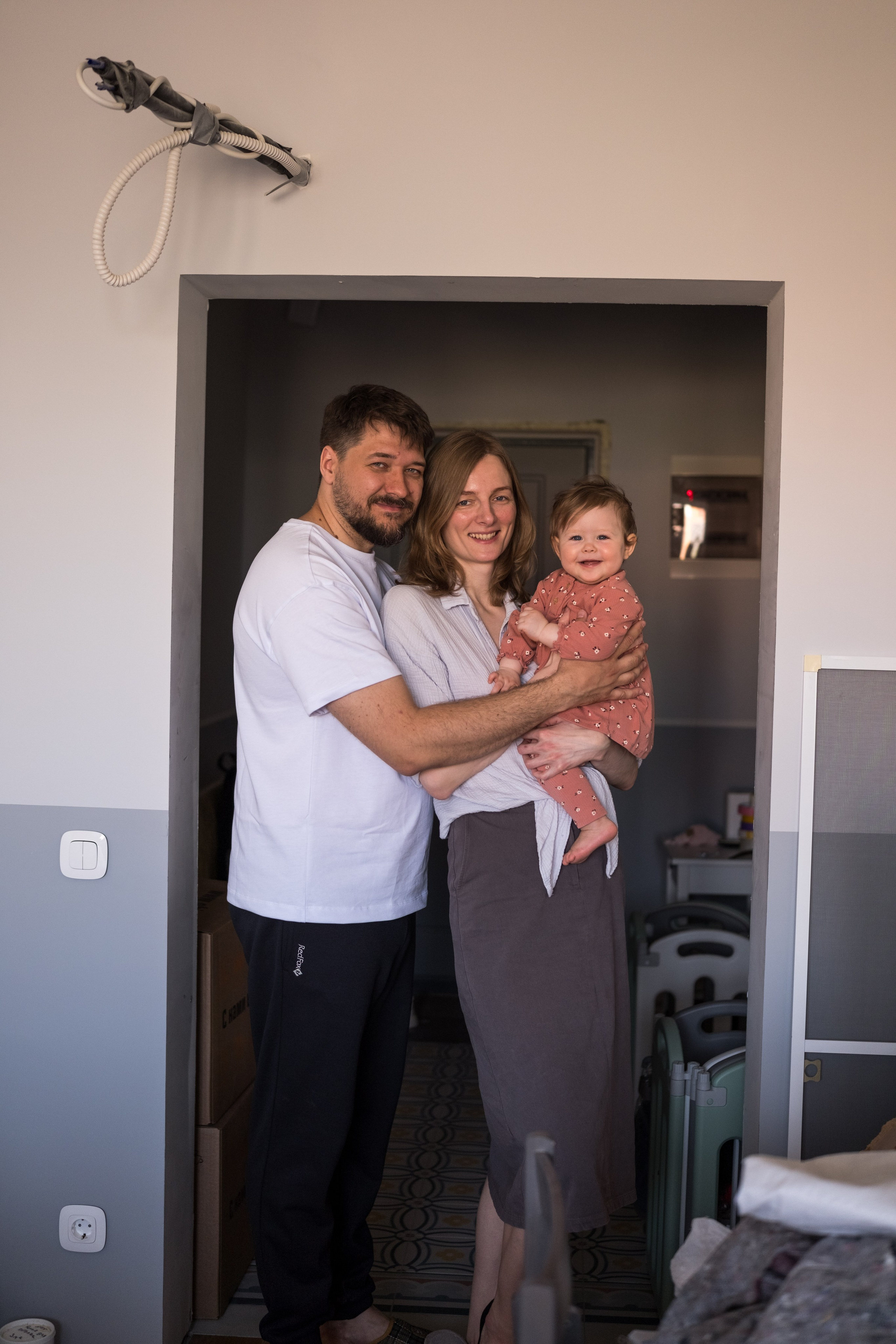 Семейный ремонт. Семейный детский ньюборн фотограф в Москве Марта Петрова