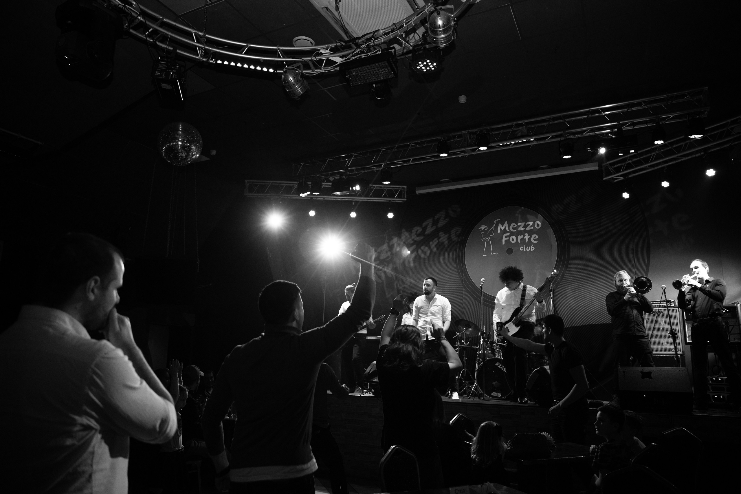 Концерт день дурака и разные люди. Свадебный и семейный фотограф Скрынник Светлана