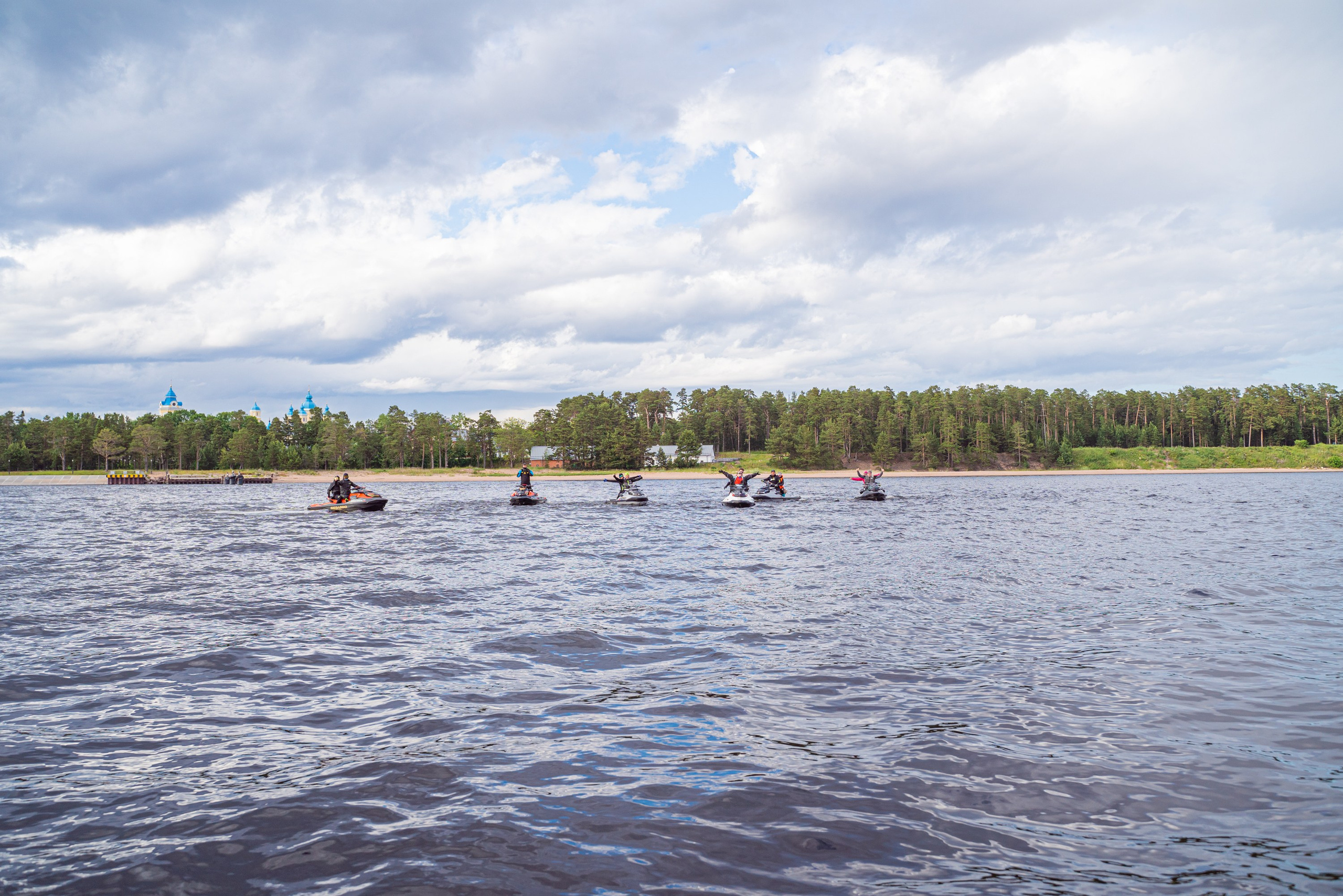 Гидровыезд в Коневский мужской монастырь. Свадебный, семейный, портретный, репортажный фотограф в Санкт-Петербурге