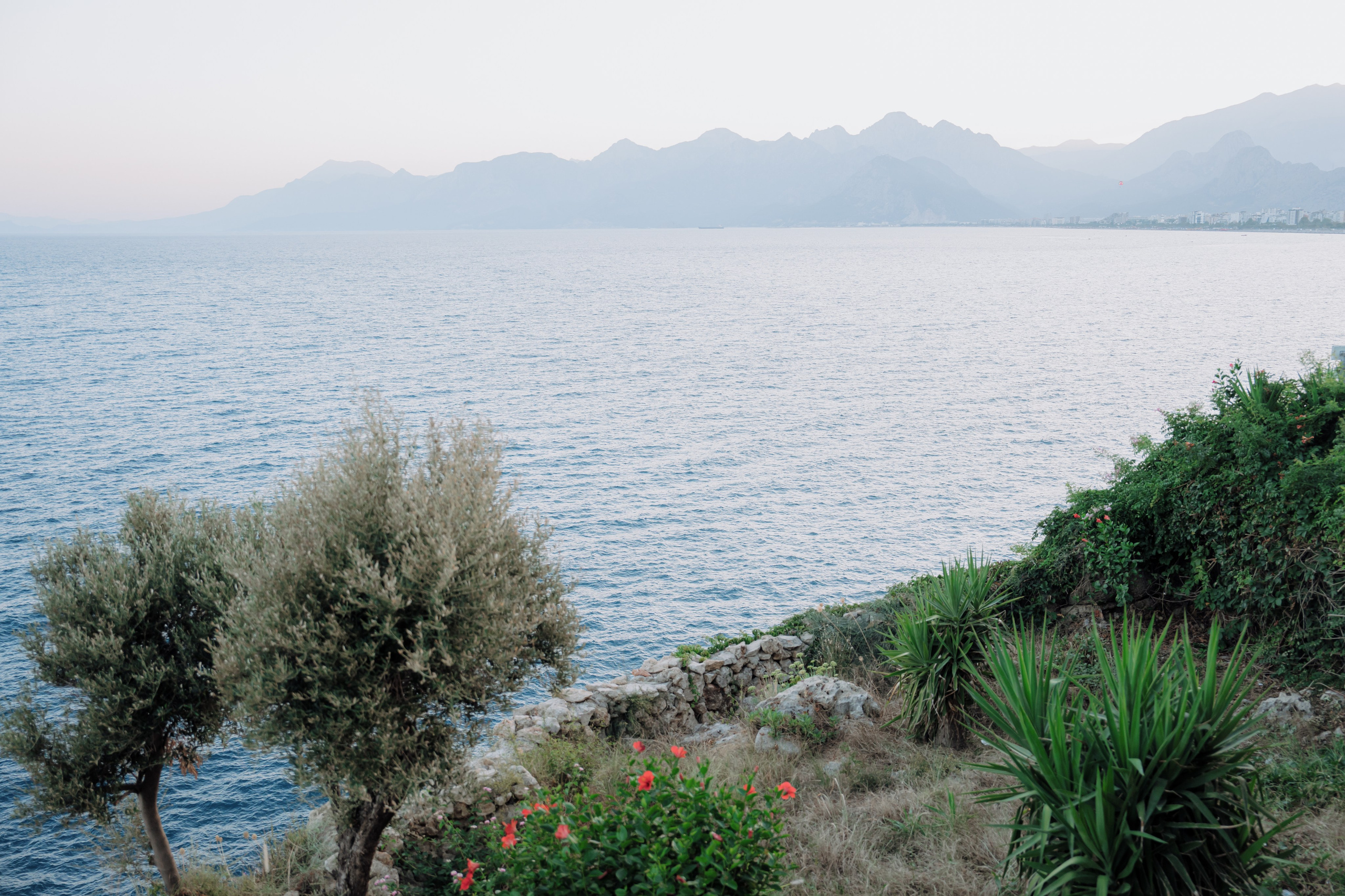 Antalya Akra. Wedding & Documentary Photographer based in Nuremberg — available across Europe & Turkey | Vitalii Nasonov