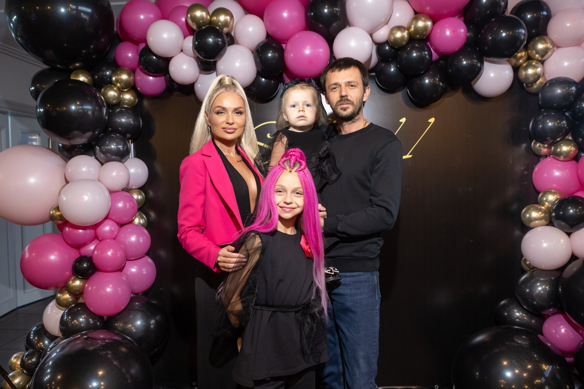 День Рождения в ресторане Космос. Фотограф в Оренбурге. Профессиональный фотограф