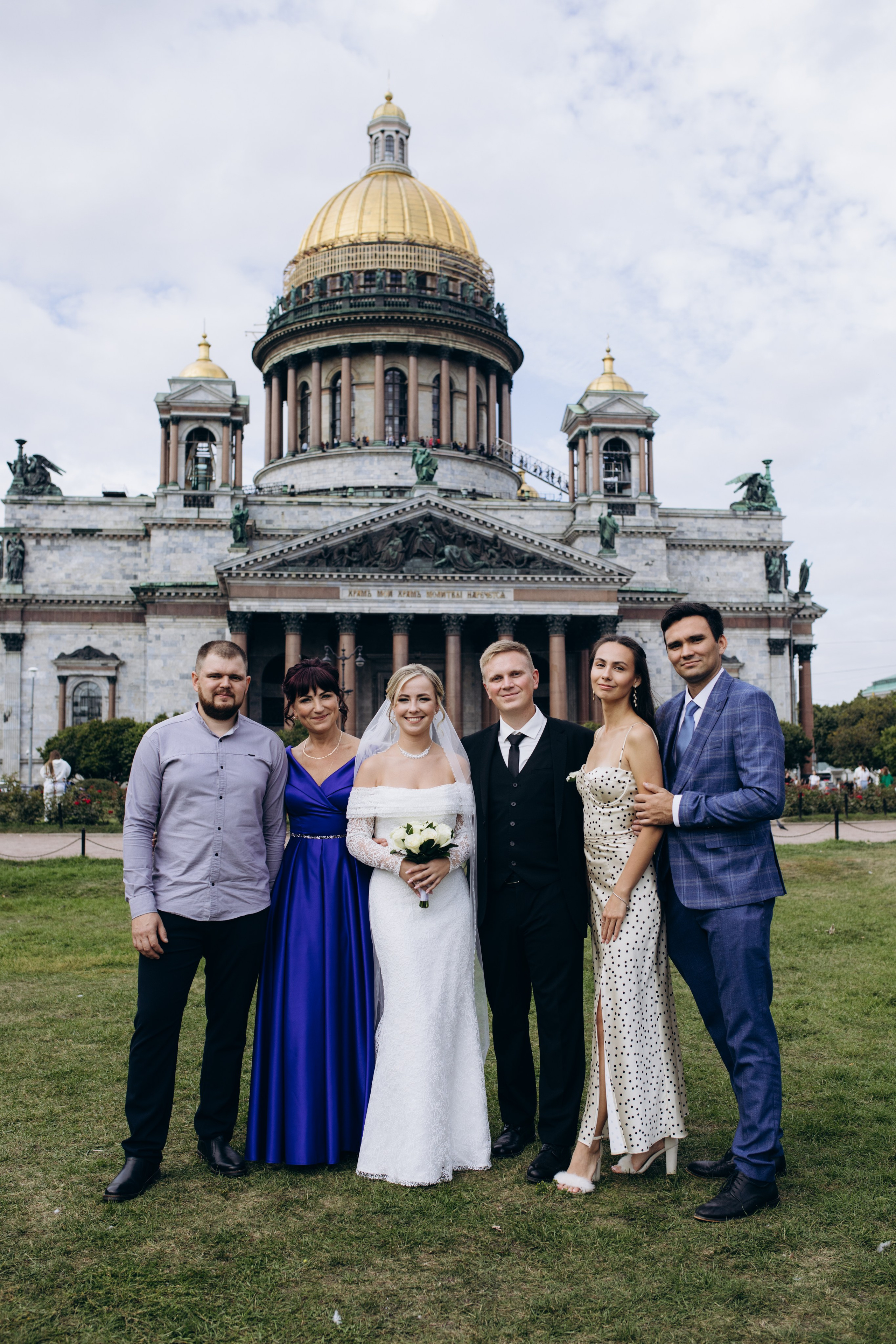 Свадебная регистрация в Загсе на Английской Набережной в Санкт-Петербурге. Фотограф в Санкт-Петербурге Разиля Идиятуллина