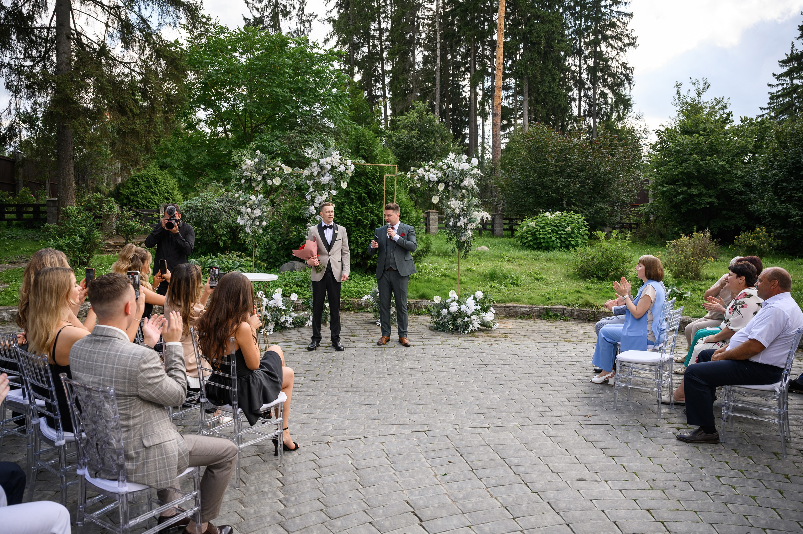 Свадебная фотосессия Банкетный зал Замок Монсоро. Свадебный фотограф Москва Юрий Кульман