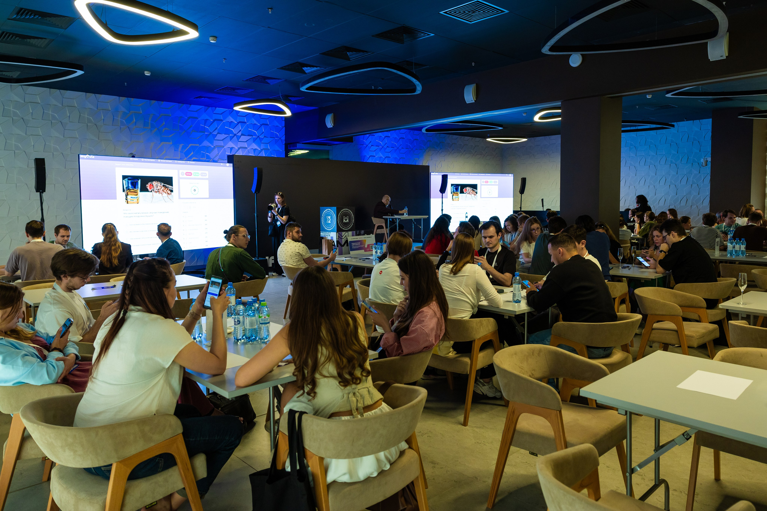 Aha! — 29–30 мая 2025. Фотобанк Матемаркетинг