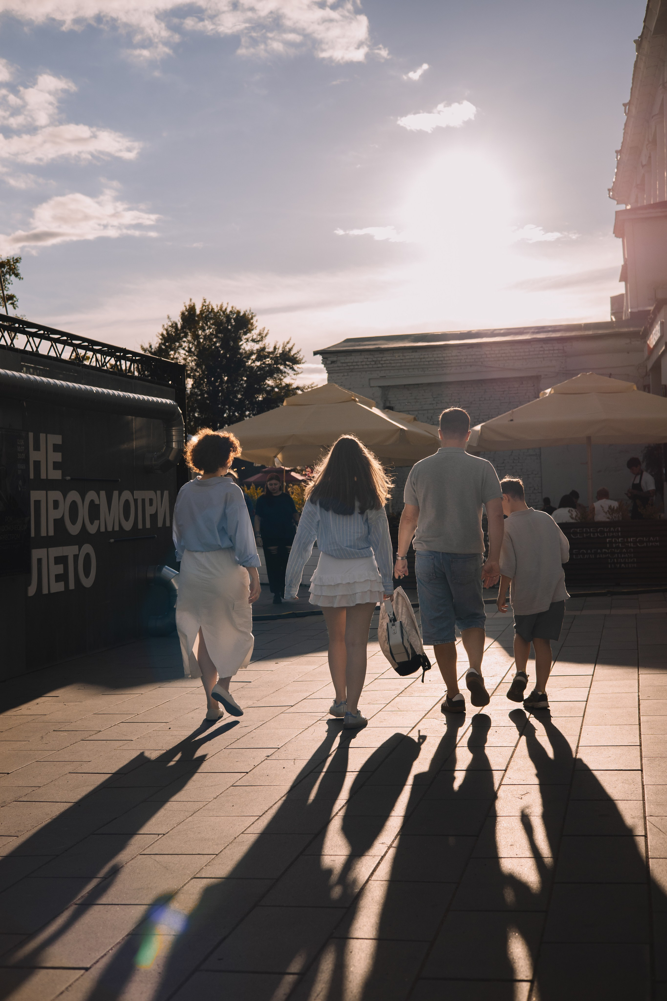 СЕВКАБЕЛЬ. Семейный фотограф в Санкт-Петербурге. Запечатление мгновений и ярких воспоминаний в Вашей жизни