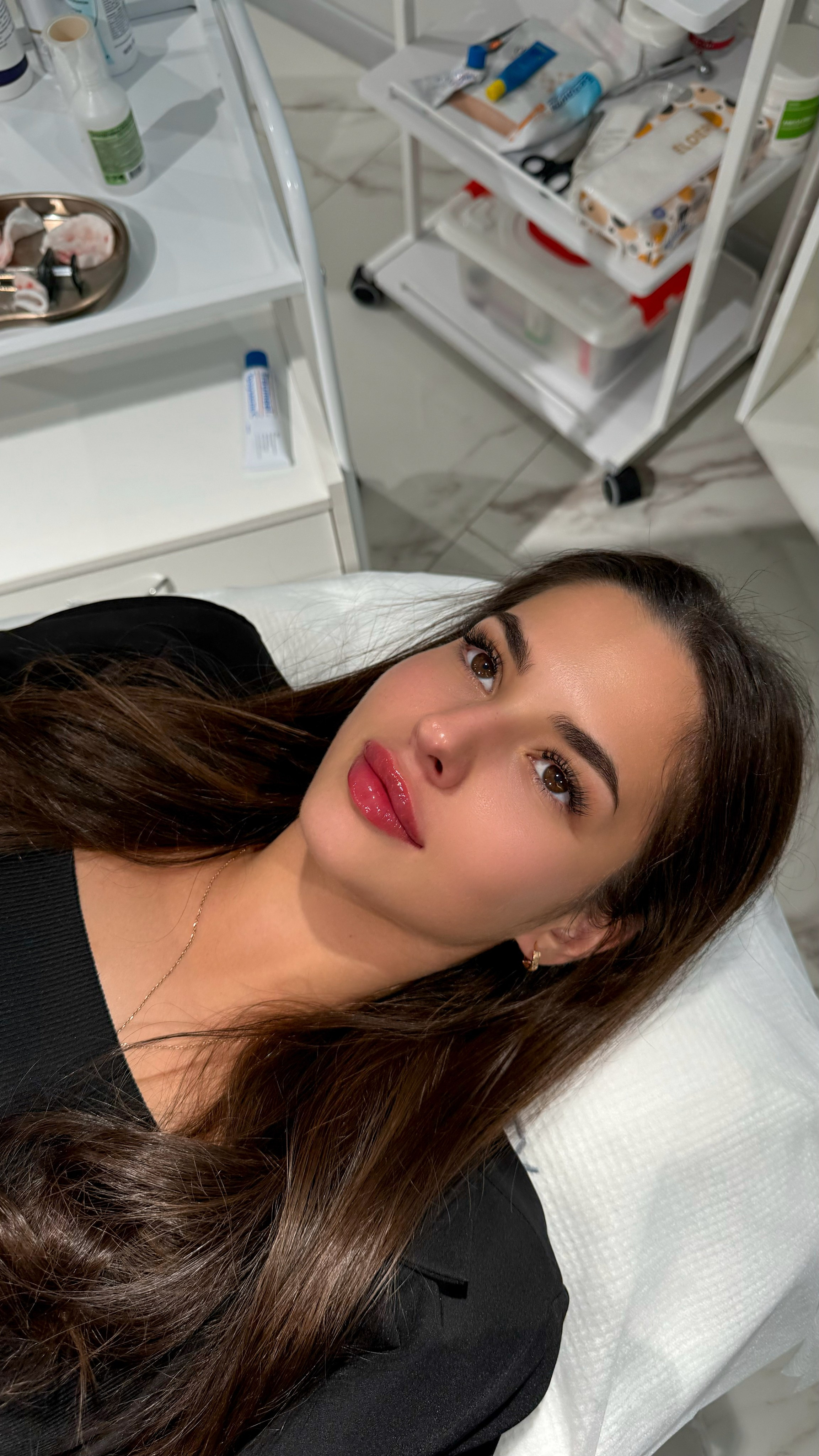 Инъекционная косметология. Студия перманентного макияжа, косметологии и массажа SYMMETRY в Москве, м. Киевская