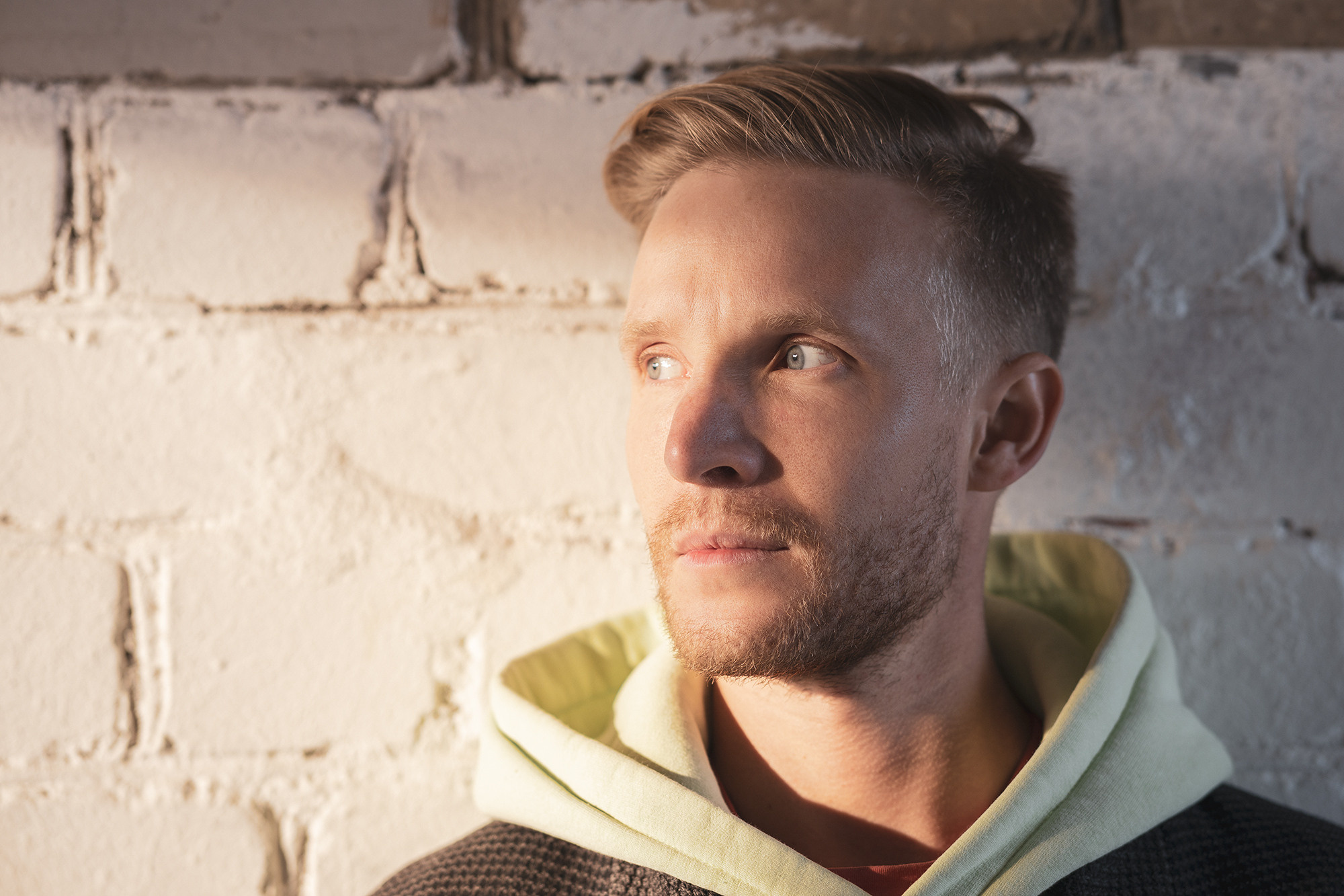 Прогулка по городу Каменск-Уральский, мужской портрет. Фотограф в городе Каменск-Уральский — Метелёв Андрей