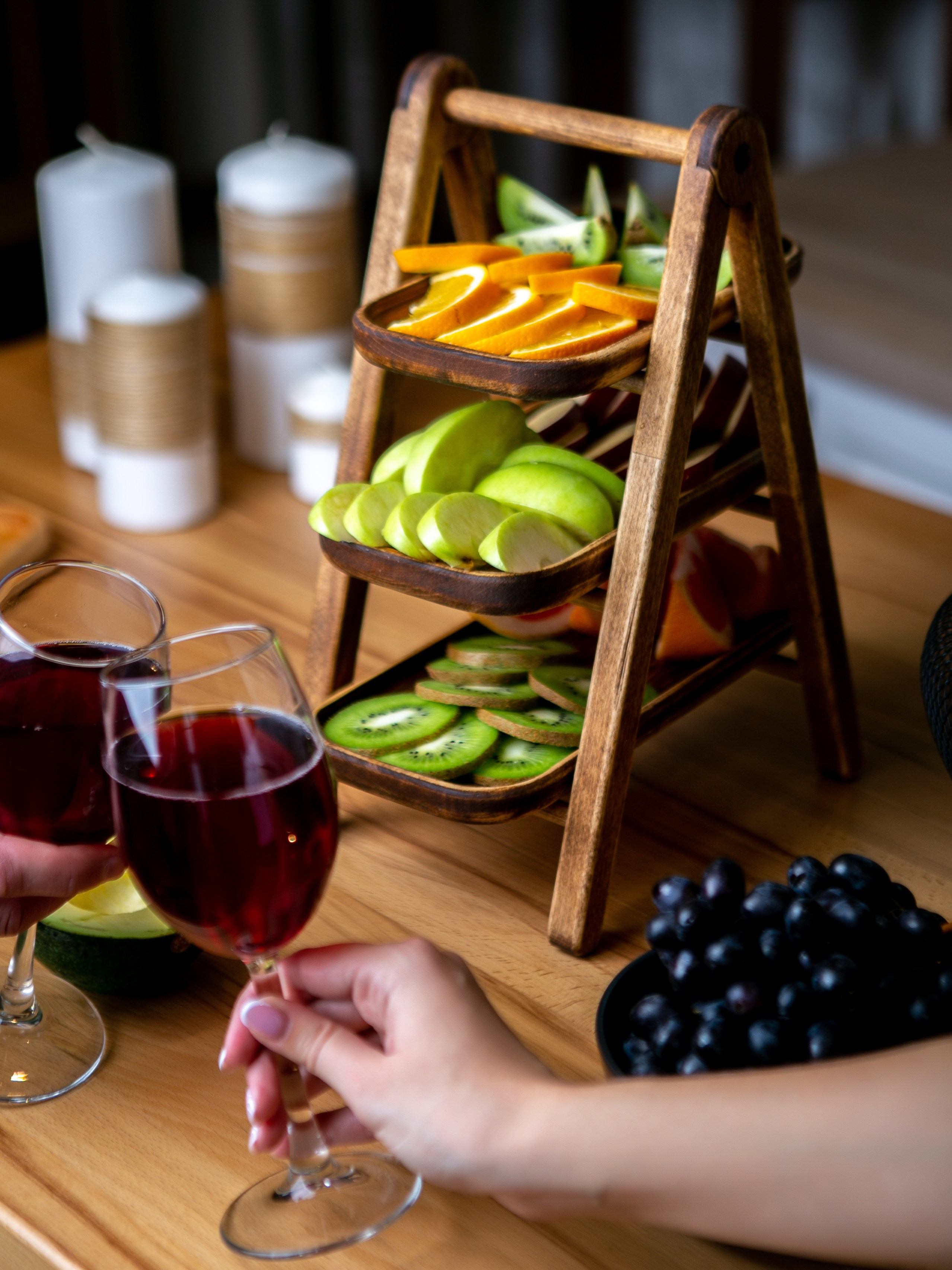 Подносы и этажерки. Контент фотограф, съемка для маркетплейсов, фуд съемка и репортажи в Новосибирске Ралия Галеева