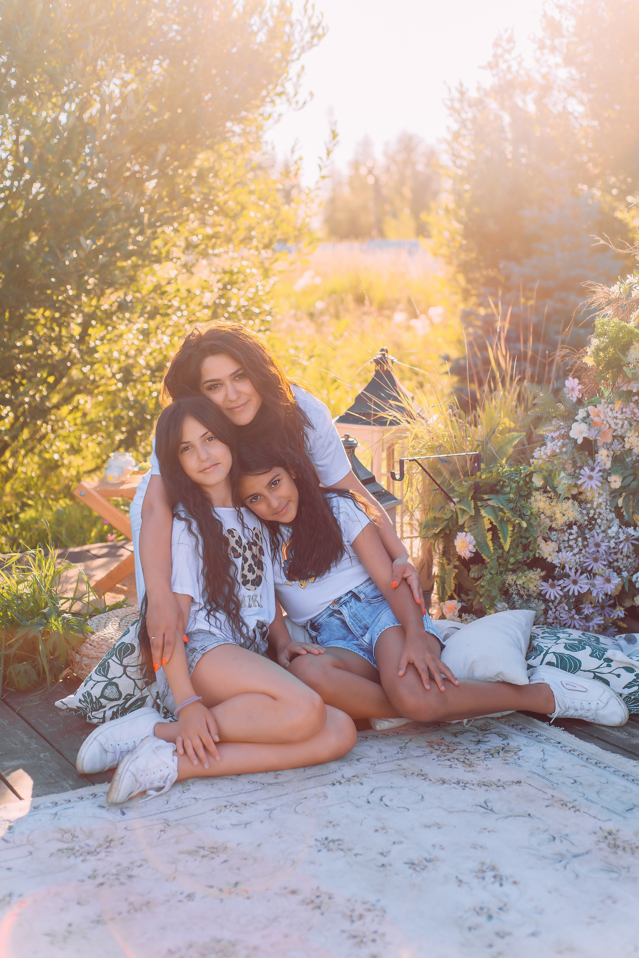 Араксия с дочками. Детский и семейный фотограф Эльмира Веселова