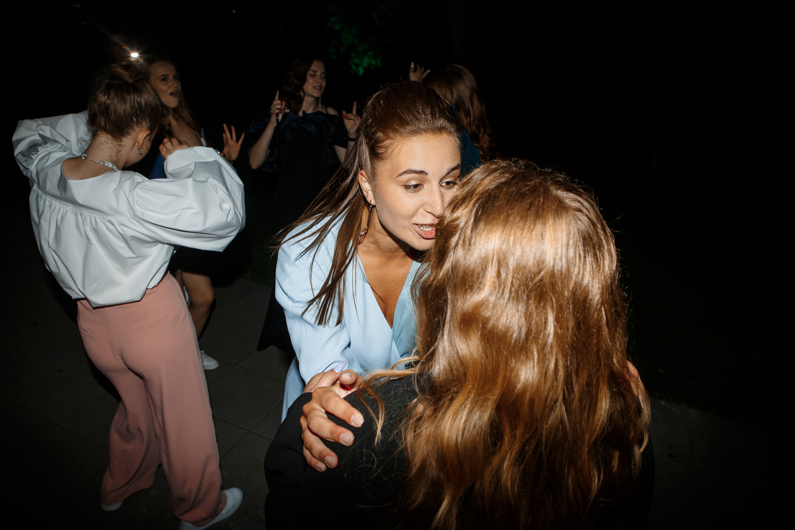 Выпускной Гимназия 12 2024 OpenHouse. Свадебный и портретный Фотограф в Липецке Дмитрий Котюков