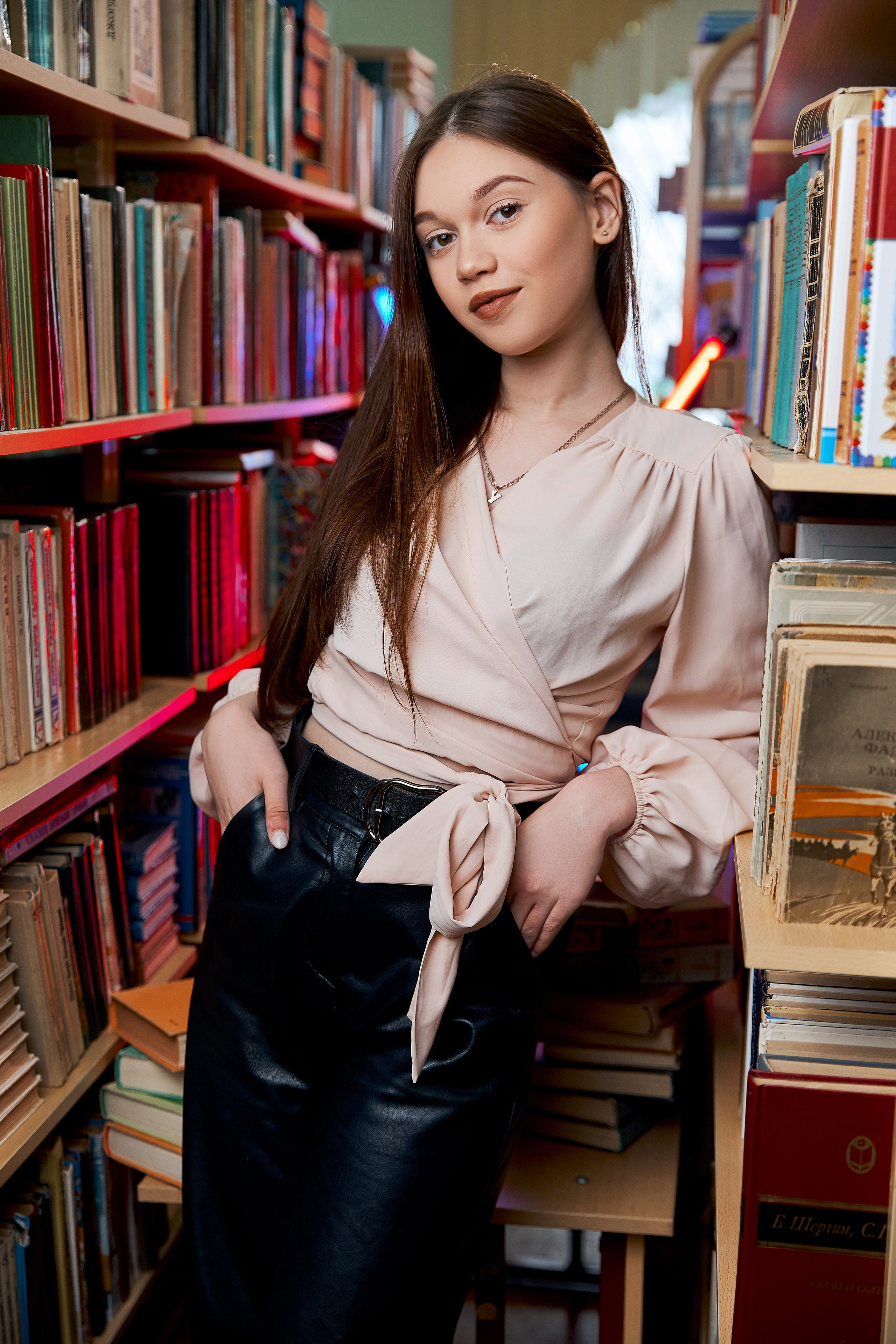 Старшие 9 — 11 классы. Выпускные альбомы в Рыбинске и Ярославле