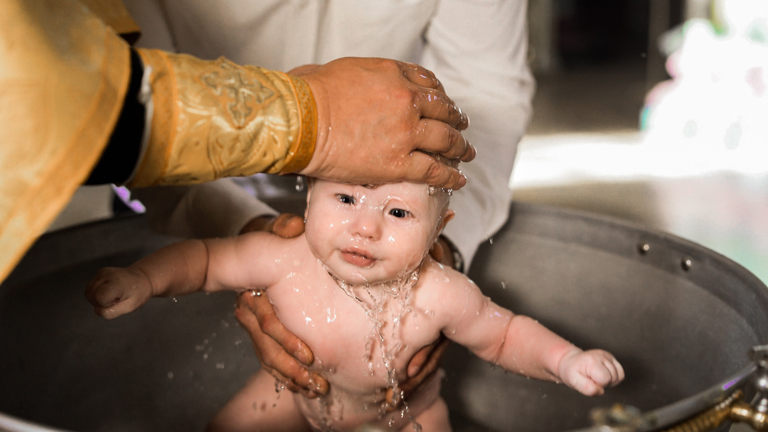 Фотограф на крещение нижний новгород.Церковь Вознесения Господня на Ильинке. Фотограф на крещение и венчание в Нижнем Новгороде.Свадебный Фотограф