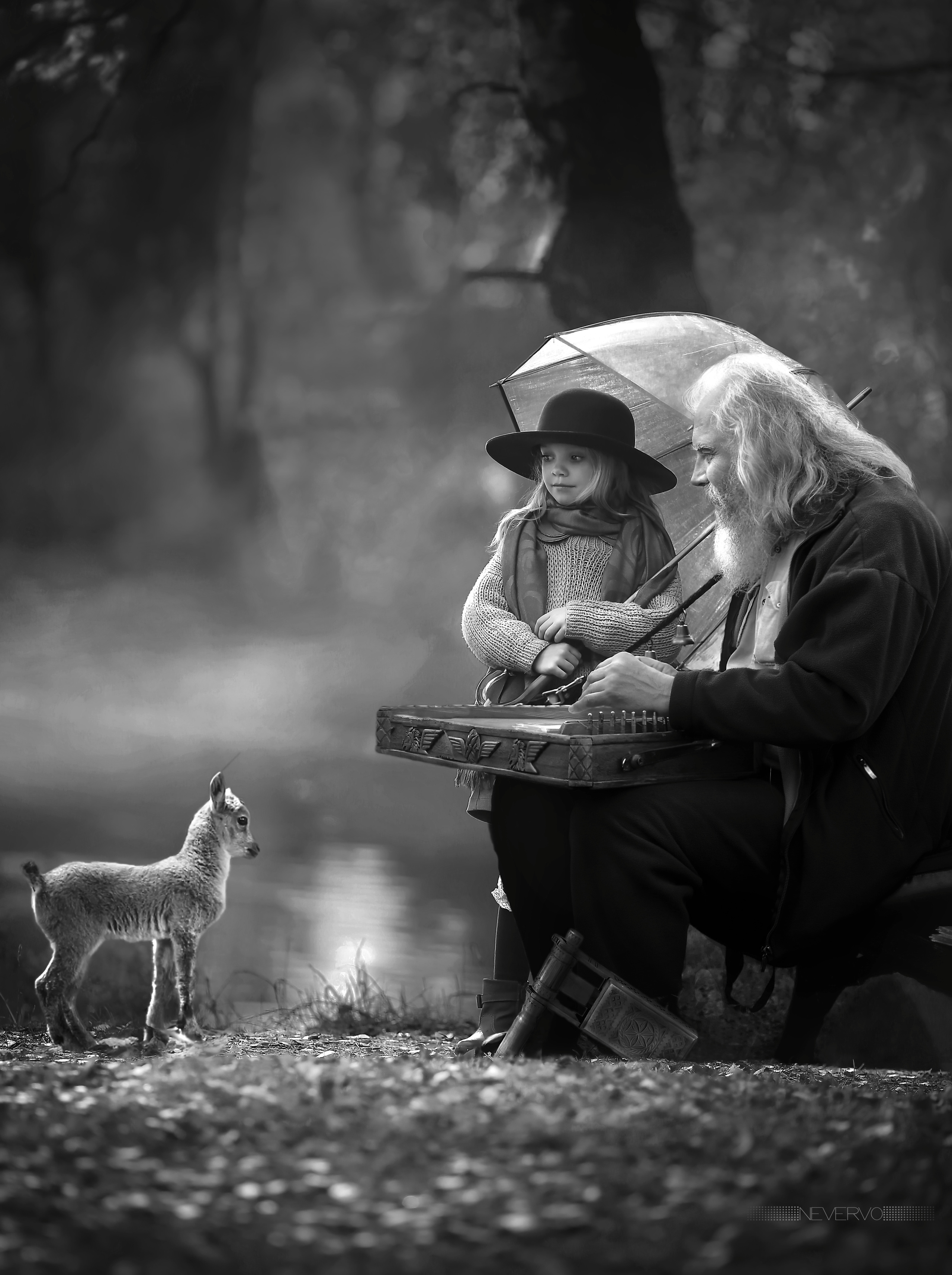 Черно-белая фотосъемка. B&W съемка в Москве. ЧБ фотограф Олег Голишник. Арт-фотограф Олег Голишников. Творческая мастерская