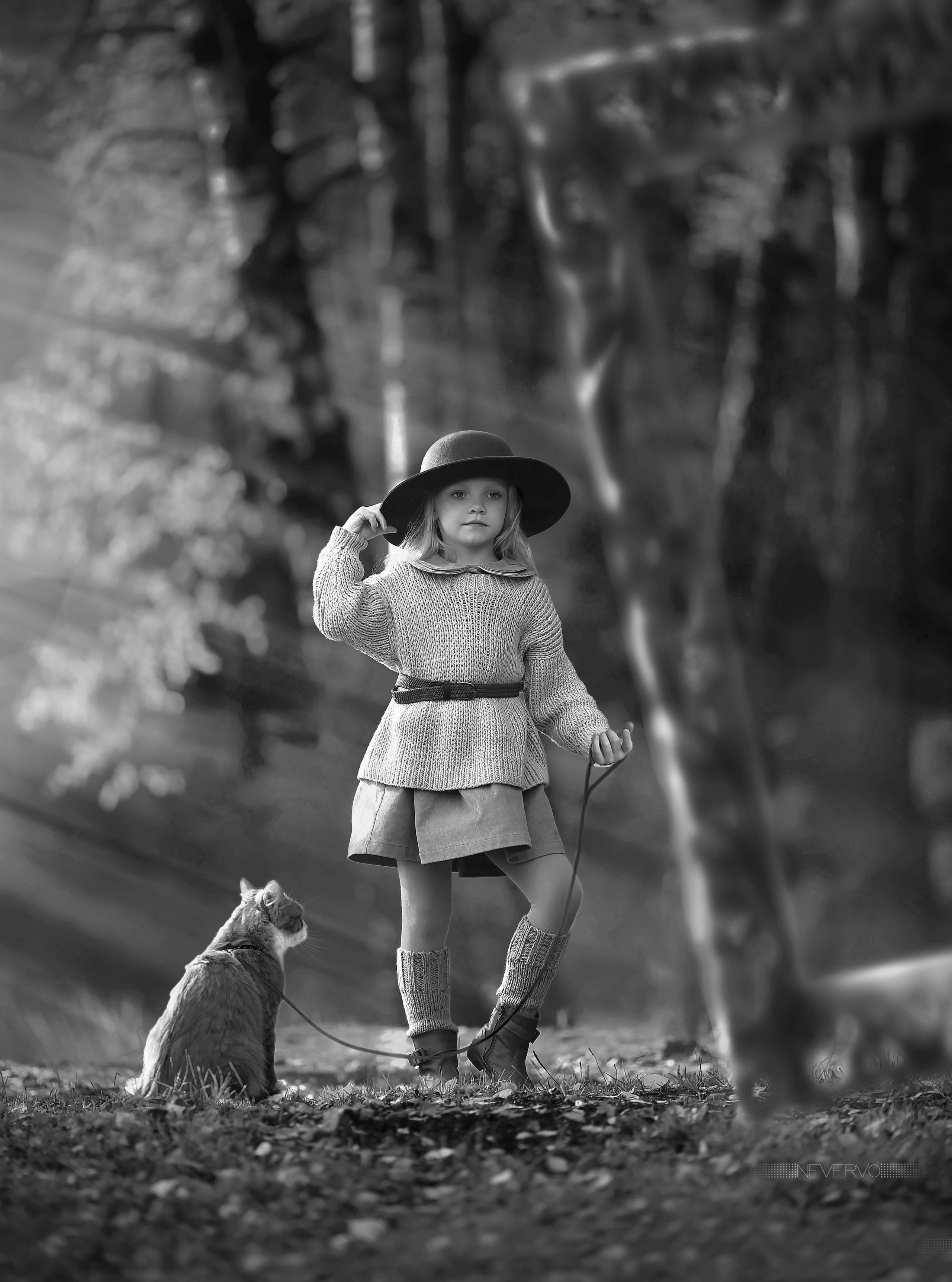 Черно-белая фотосъемка. B&W съемка в Москве. ЧБ фотограф Олег Голишник. Арт-фотограф Олег Голишников. Творческая мастерская