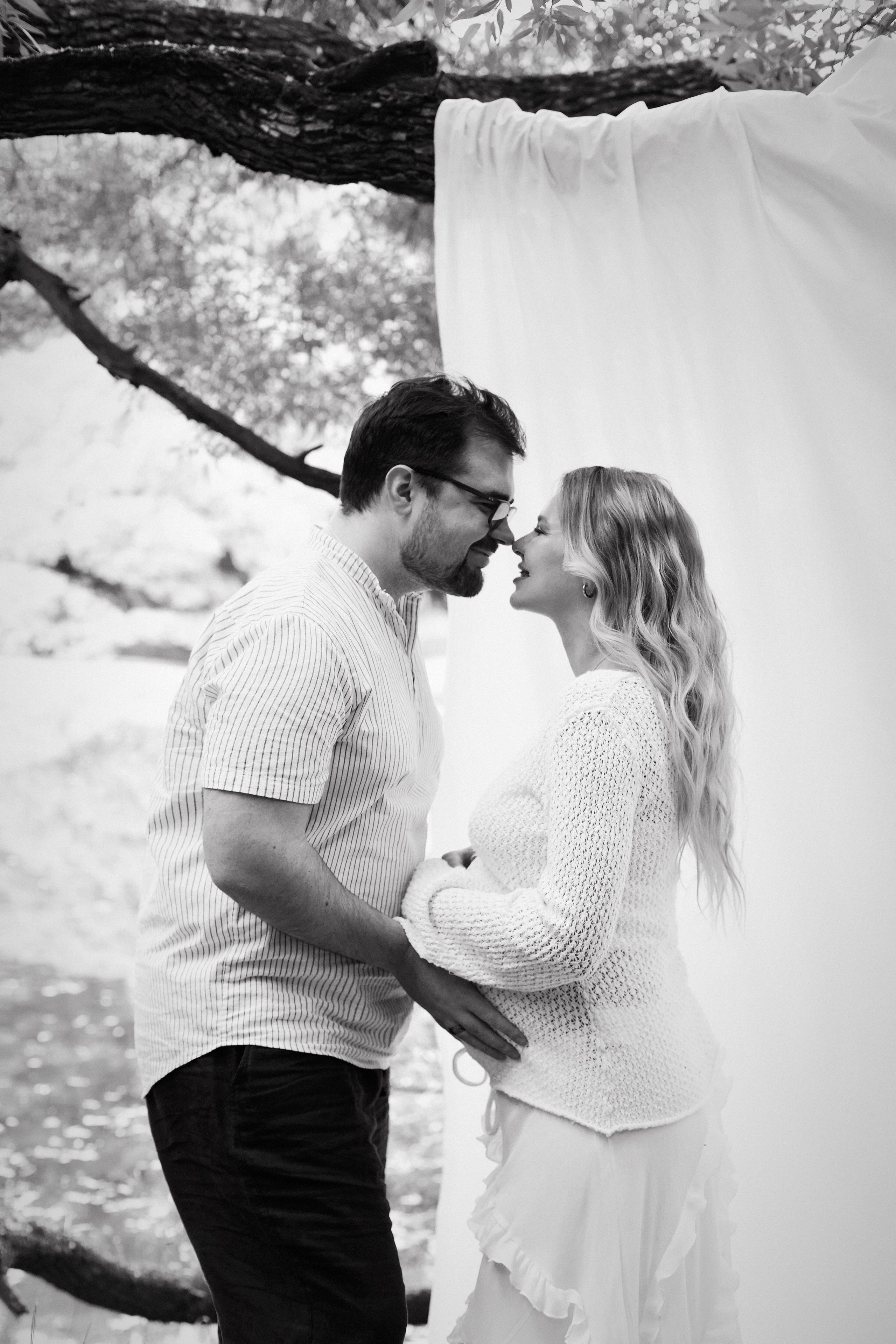 Love story. Профессиональные фото от Анастасии Глебовой. Переходите на сайт и забронируйте съемку!