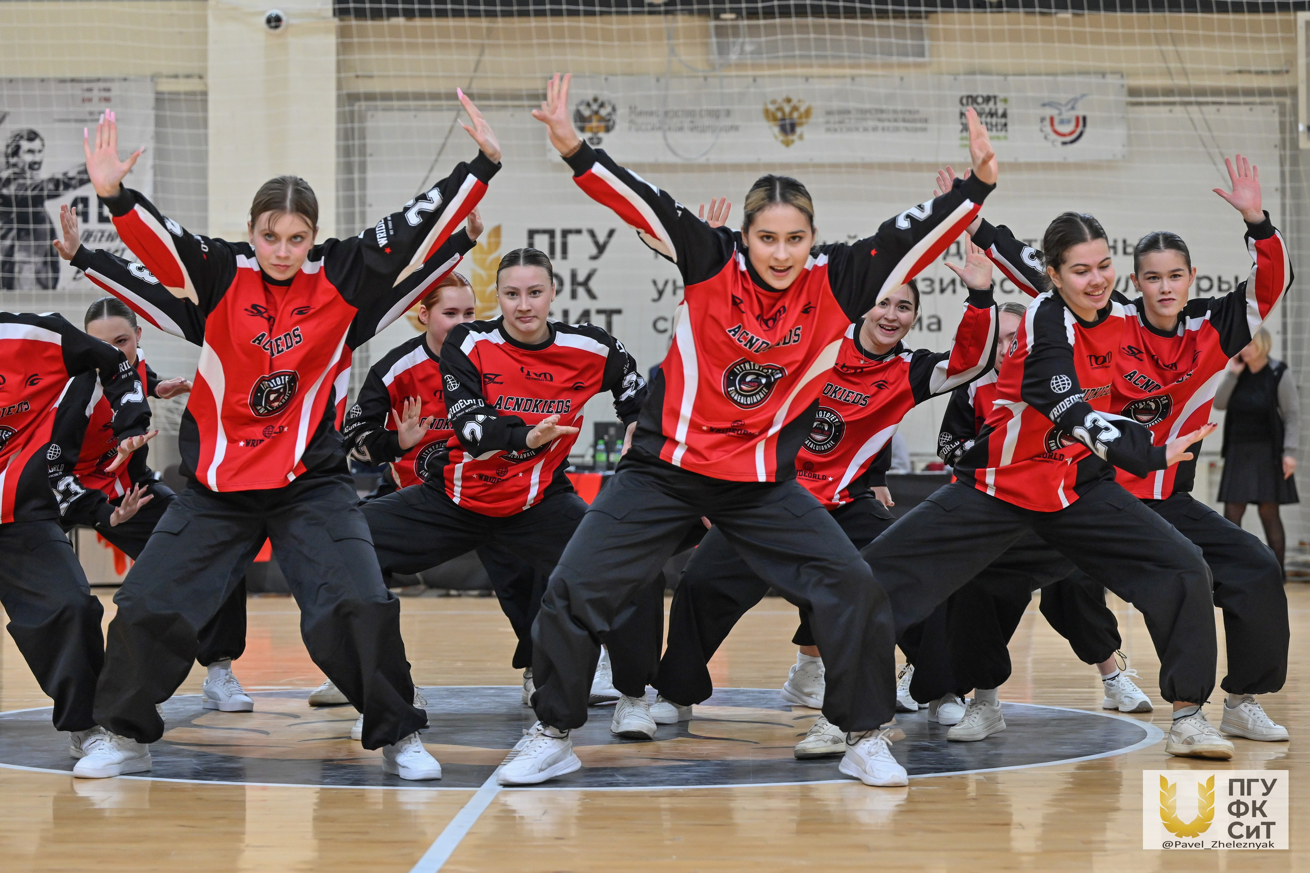 #БегающийФотограф Павел Железняк. Казань. Москва