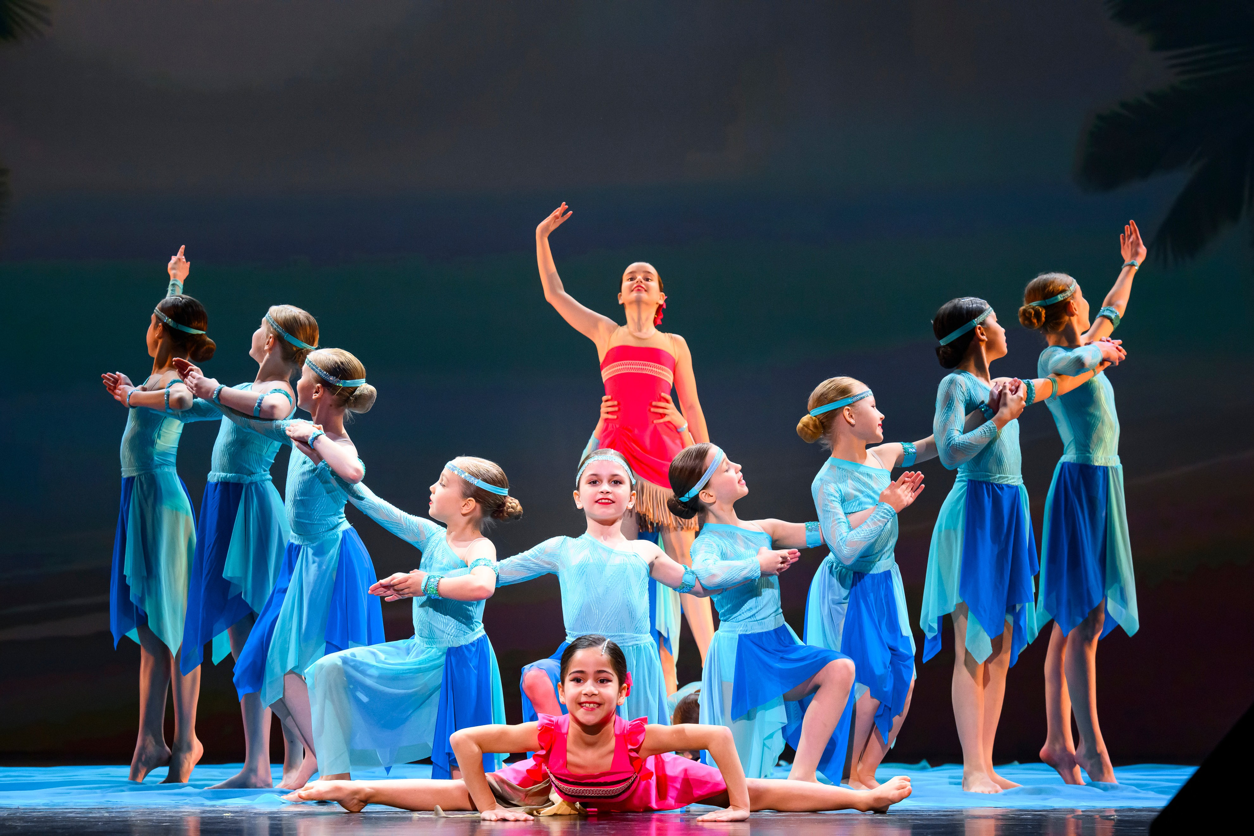 23 апреля, часть 1, БКЗ Октябрьский, г. Санкт-Петербург. Золотое яблочко