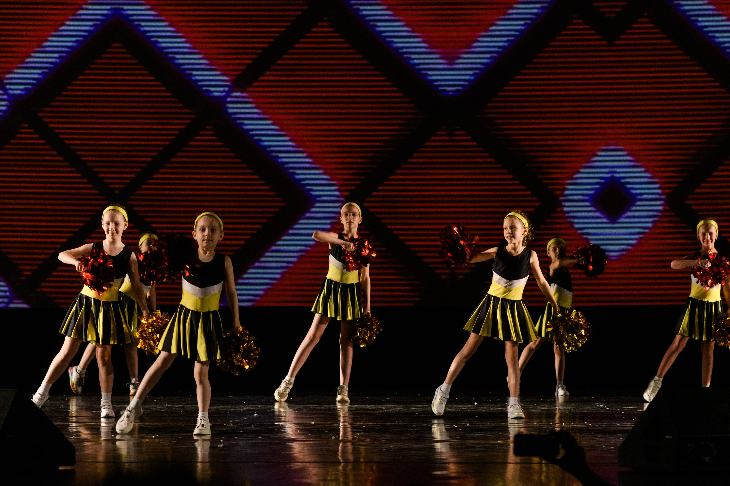 23 апреля, часть 2, БКЗ Октябрьский, г. Санкт-Петербург. Золотое яблочко