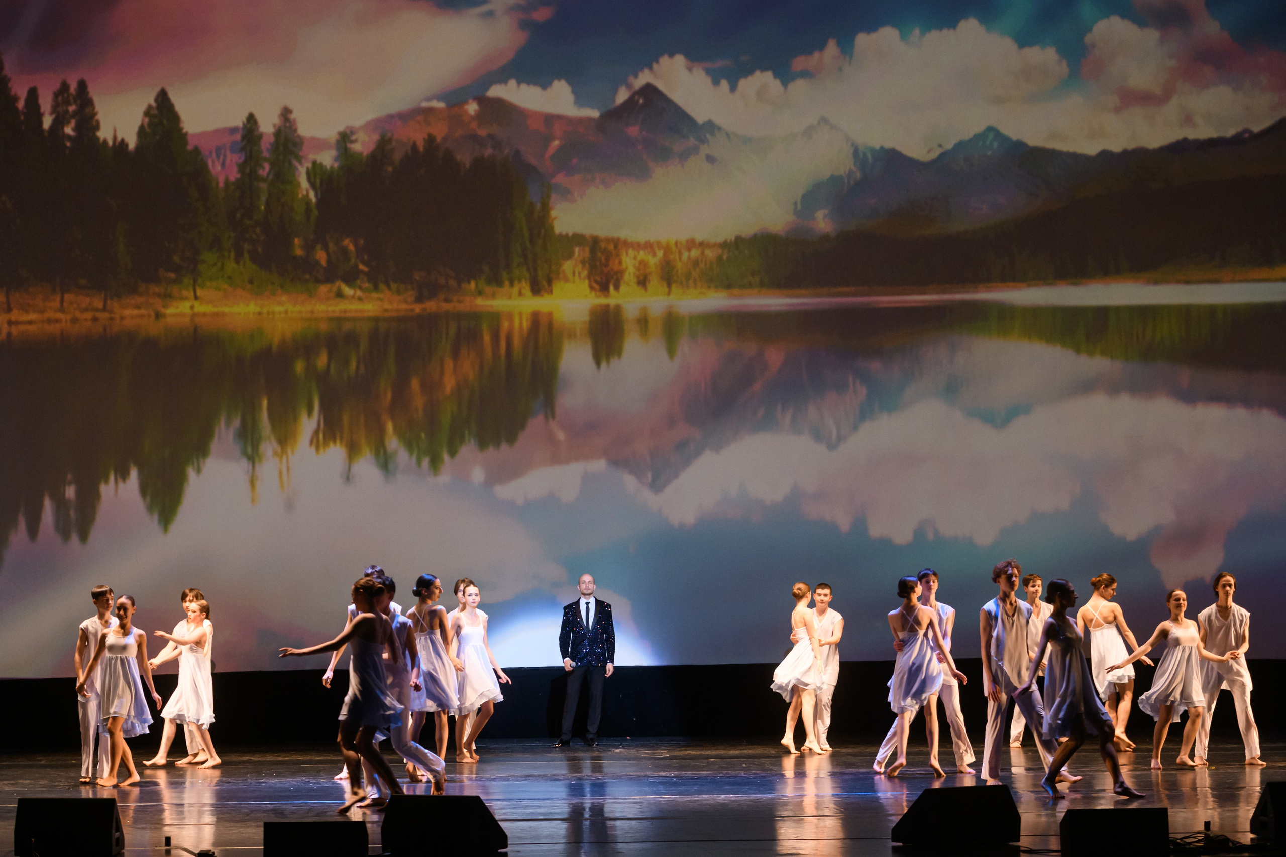 23 апреля, часть 2, БКЗ Октябрьский, г. Санкт-Петербург. Золотое яблочко